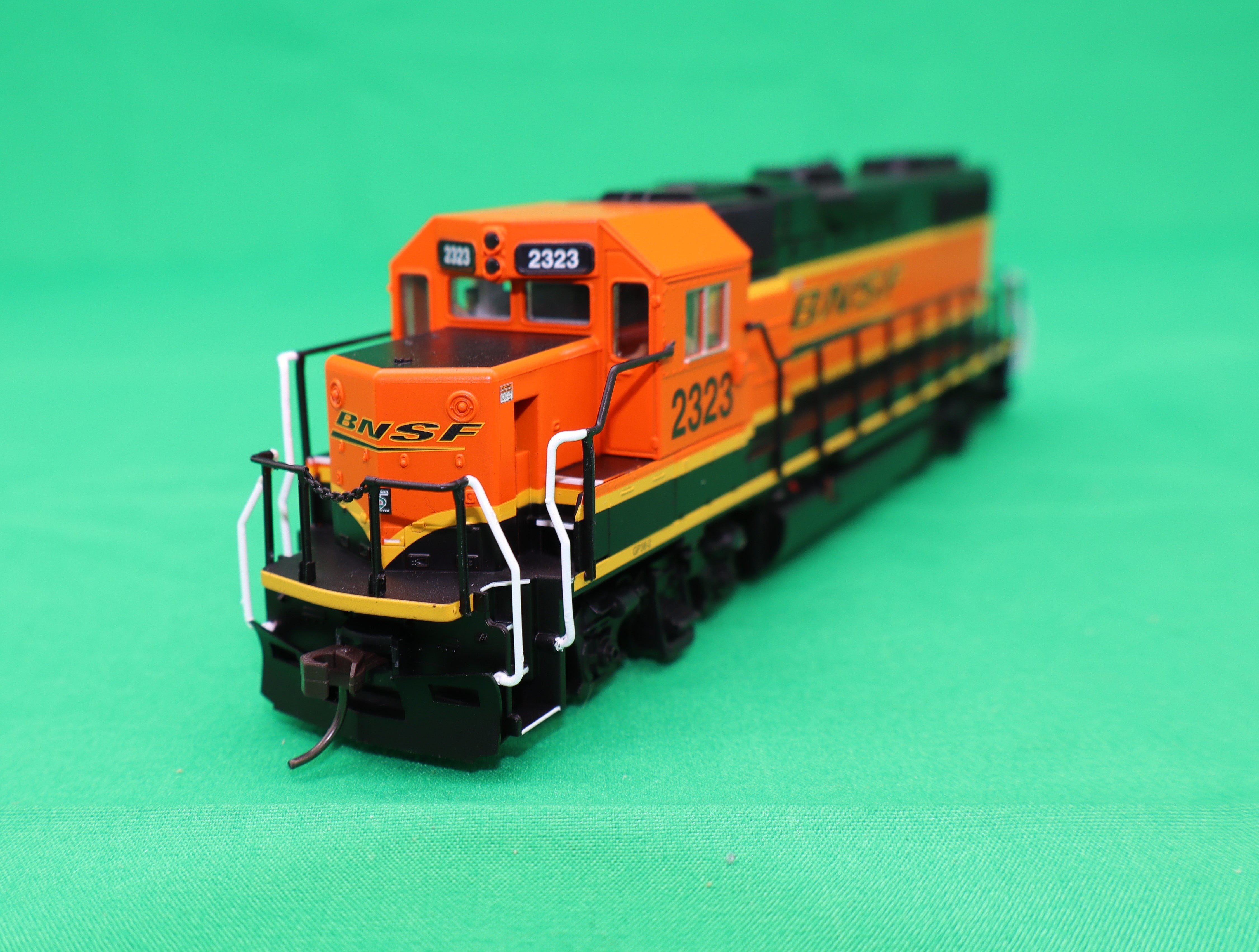 Atlas HO 10004571 - Trainman® - Gold Model -  GP38-2 Diesel Locomotive "BNSF" #2323 (H4)
