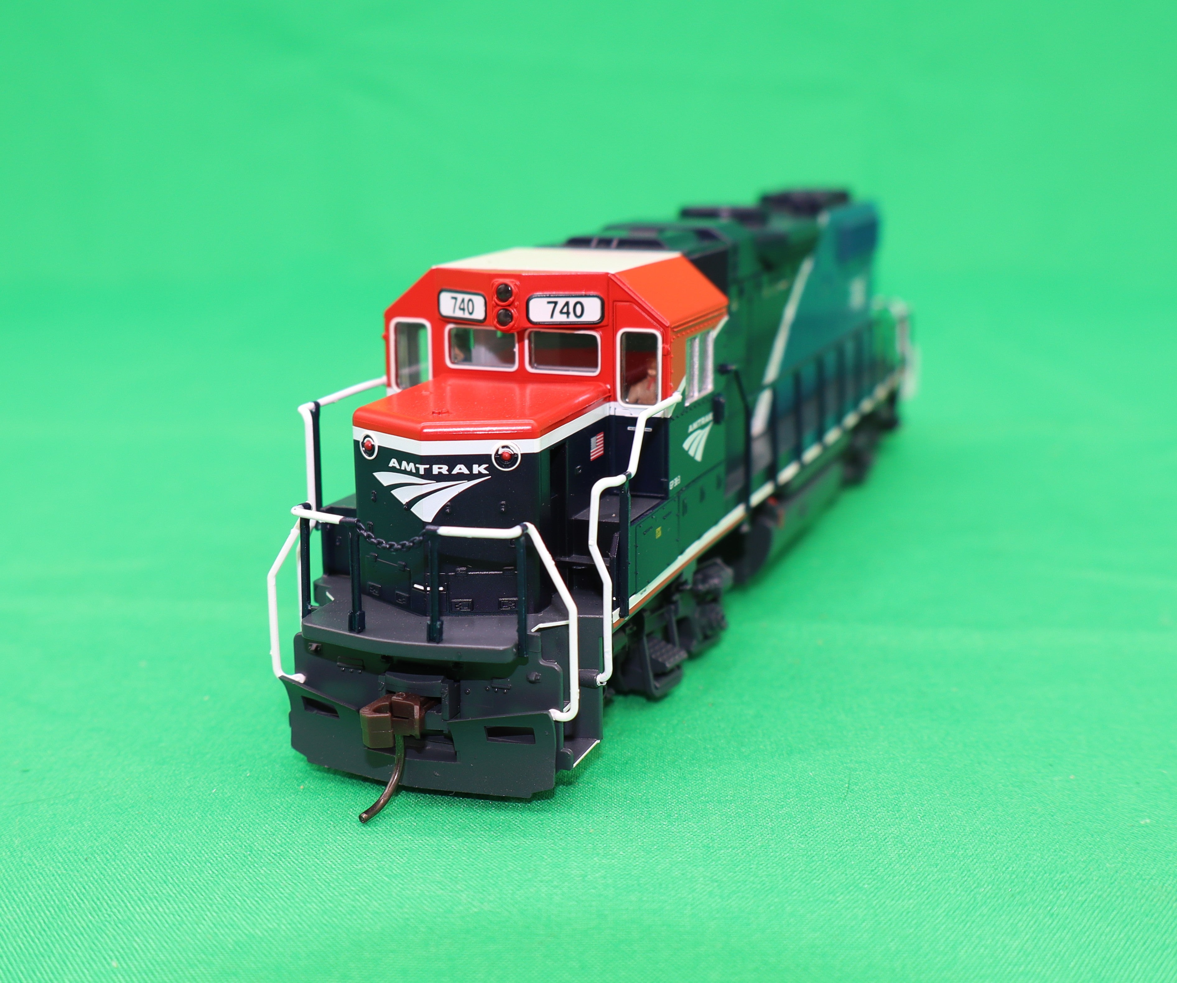 Atlas HO 10004568 - Trainman - Gold Model -  GP38-2 Diesel Locomotive "Amtrak" #740 (Phase VII)