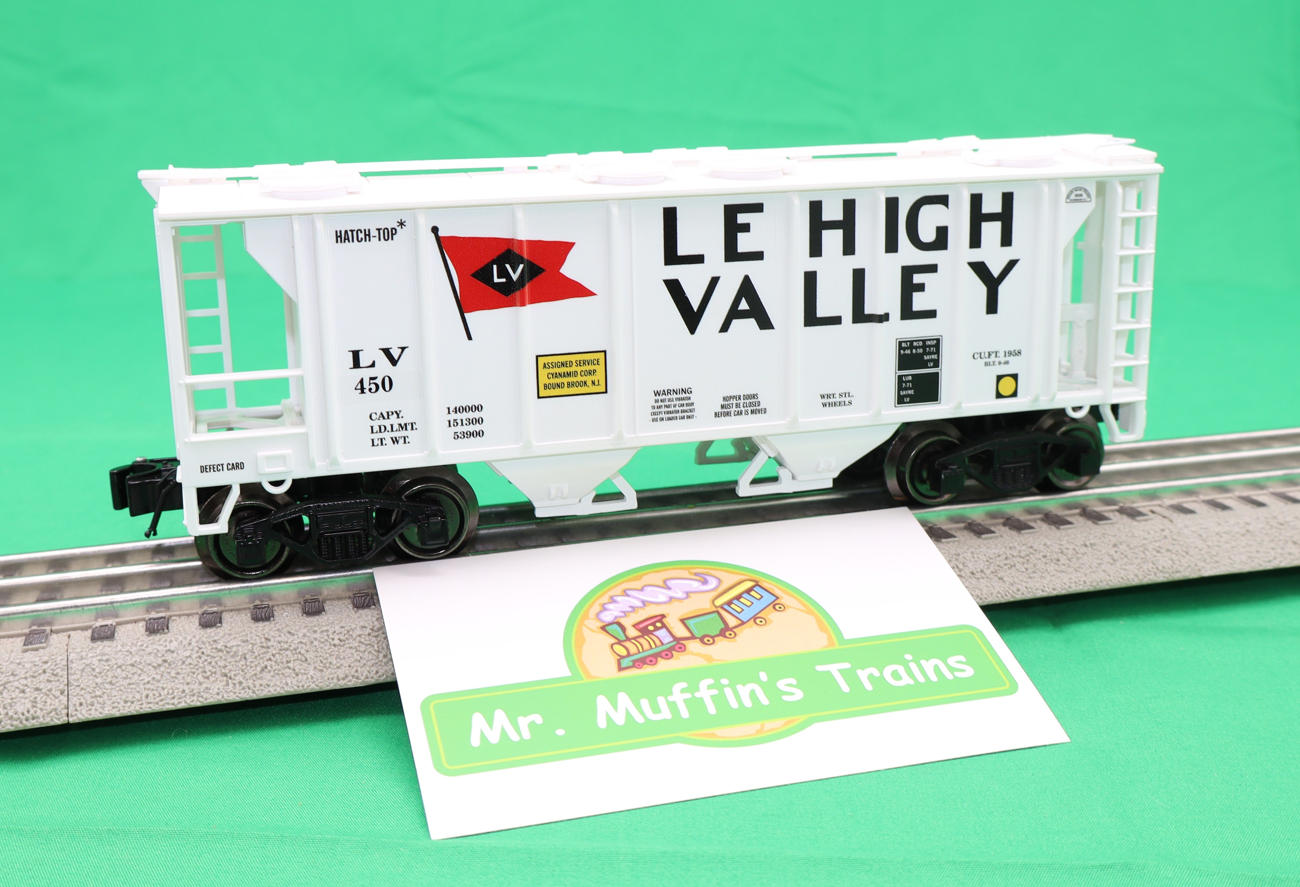 Ready Made Trains RMT-86338 - 2-Bay Covered Hopper Car "Lehigh Valley"