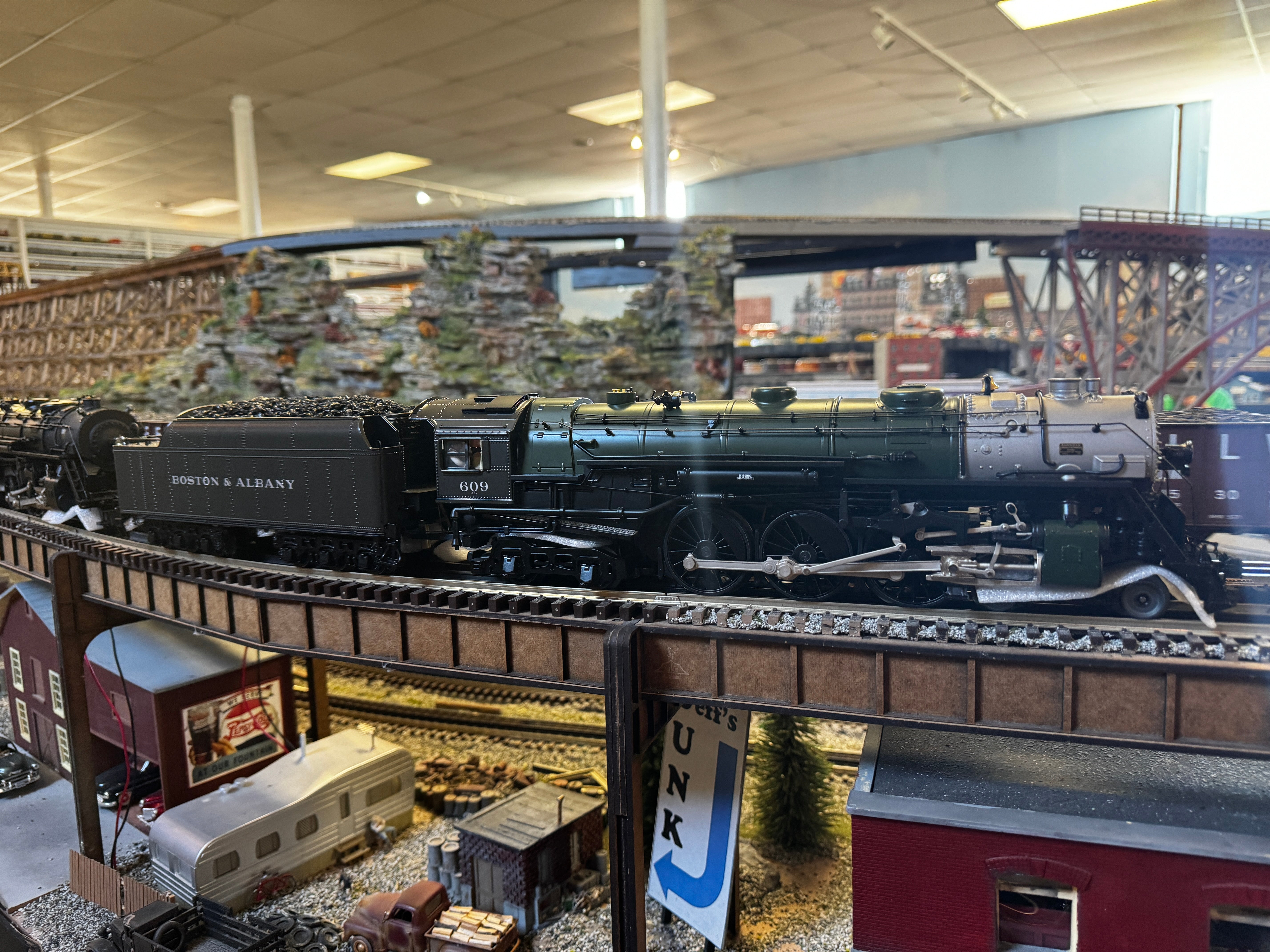 MTH 20-3863-1 - 4-6-4 J-1e Hudson Steam Engine "Boston & Albany" #609 w/ PS3
