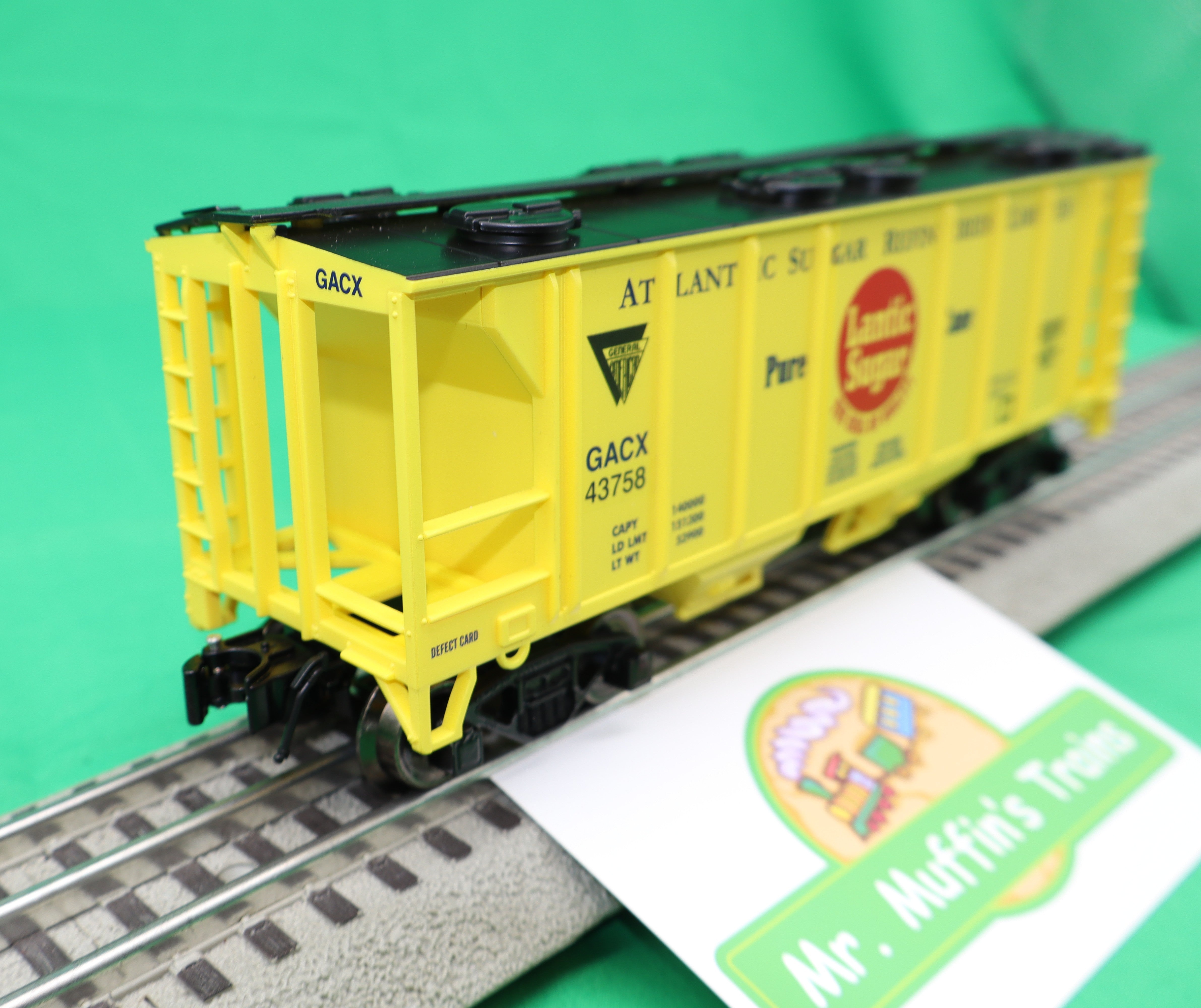 Ready Made Trains RMT-86399-101 - 2-Bay Covered Hopper Car "Atlantic Sugar"