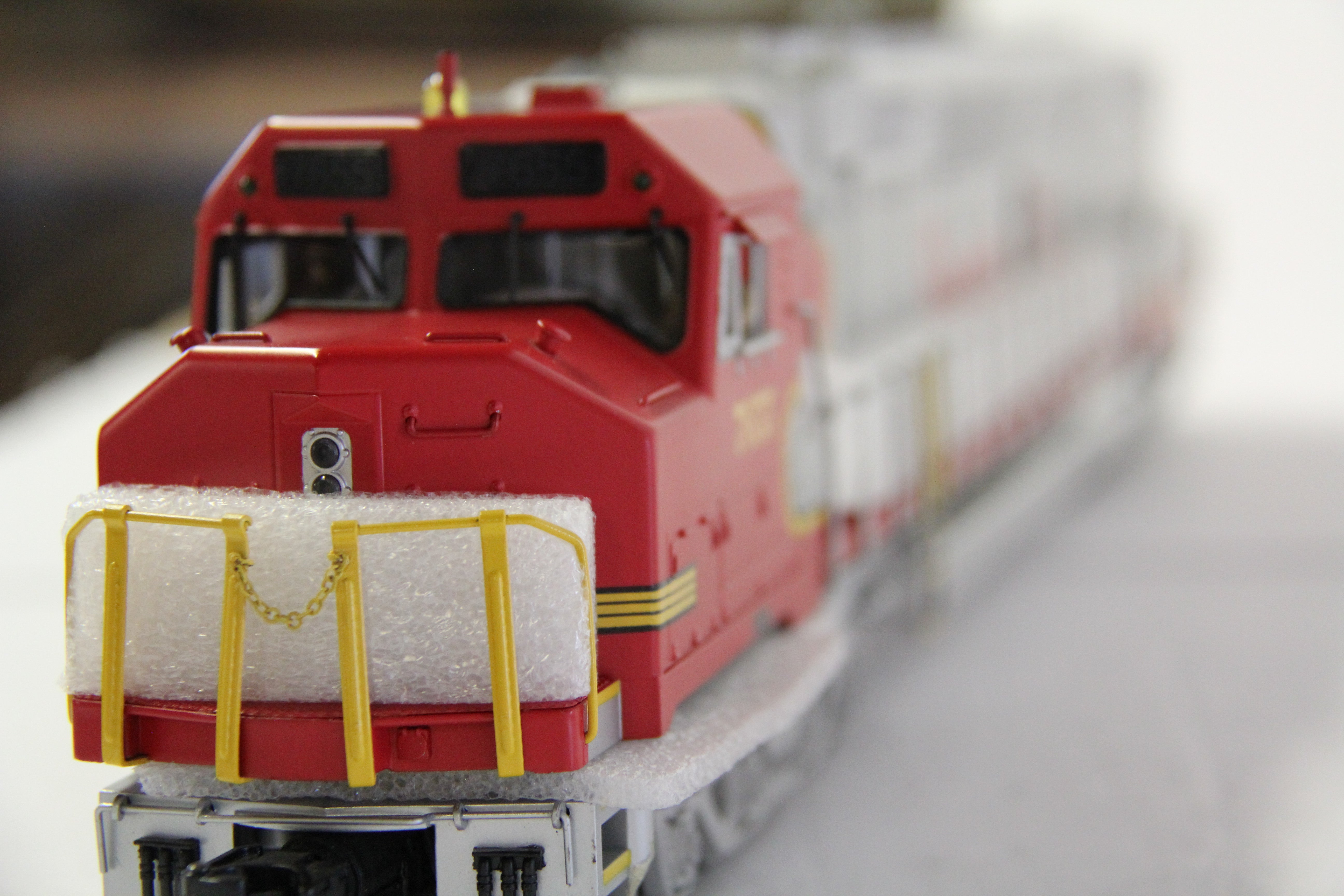 MTH 20-2433-1 & 20-2433-3 Santa Fe DD40AX Diesel Engine and Non Powered Set-Second hand-M6620