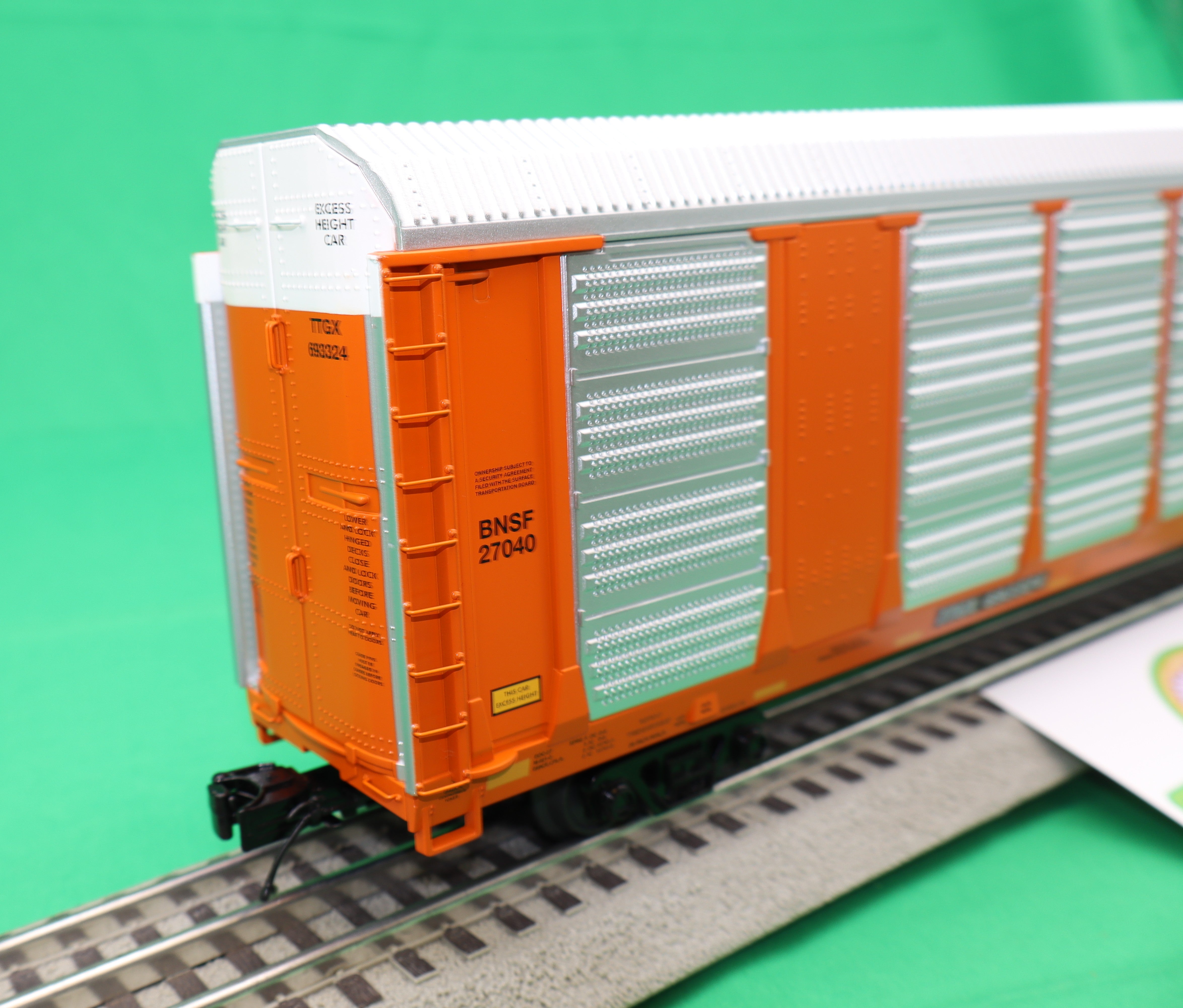 MTH 20-95819 - Premier - Corrugated Auto Carrier "BNSF"