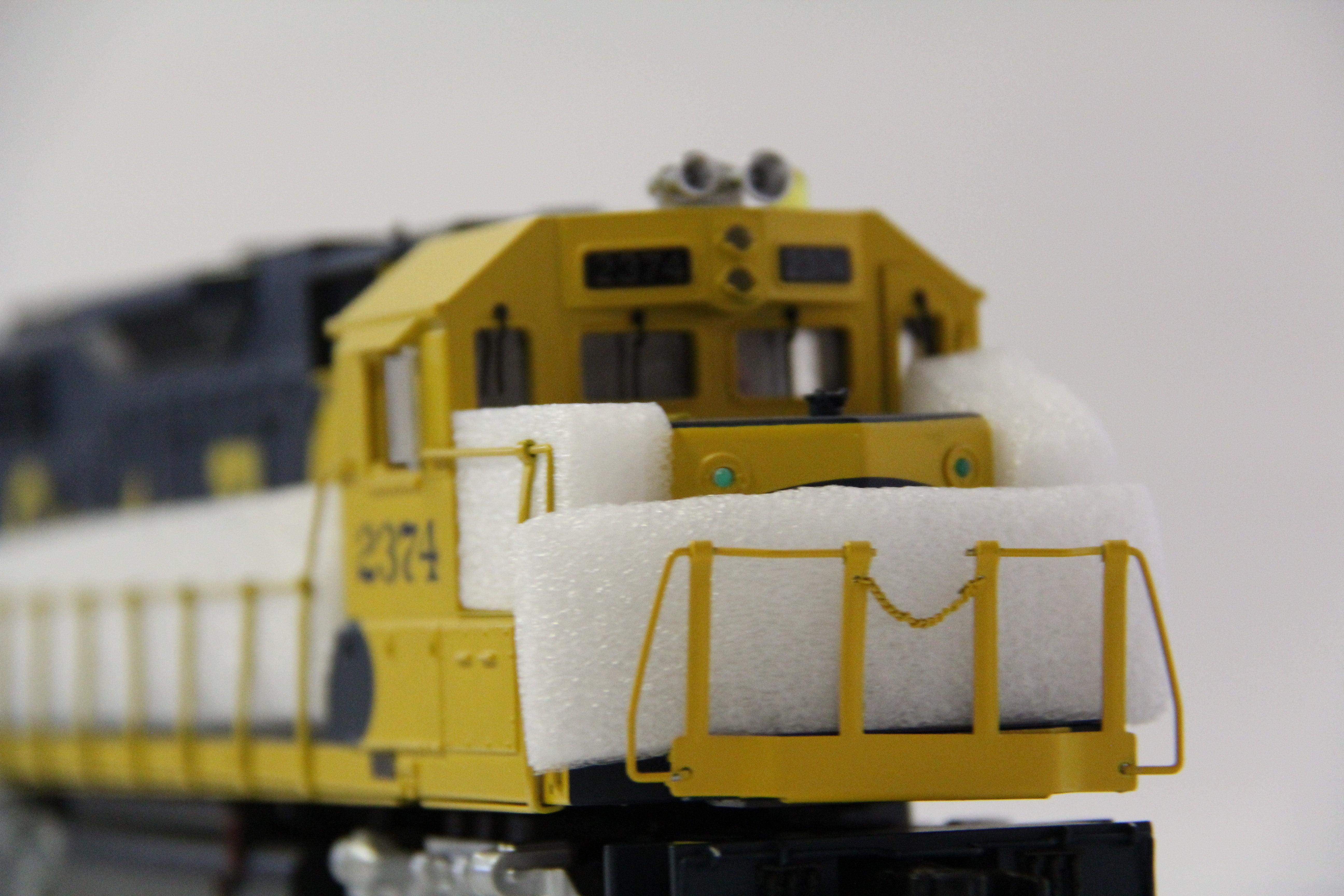 MTH 20-2338-1 Santa Fe GP-38-2 Diesel Engine-Second hand-M6618