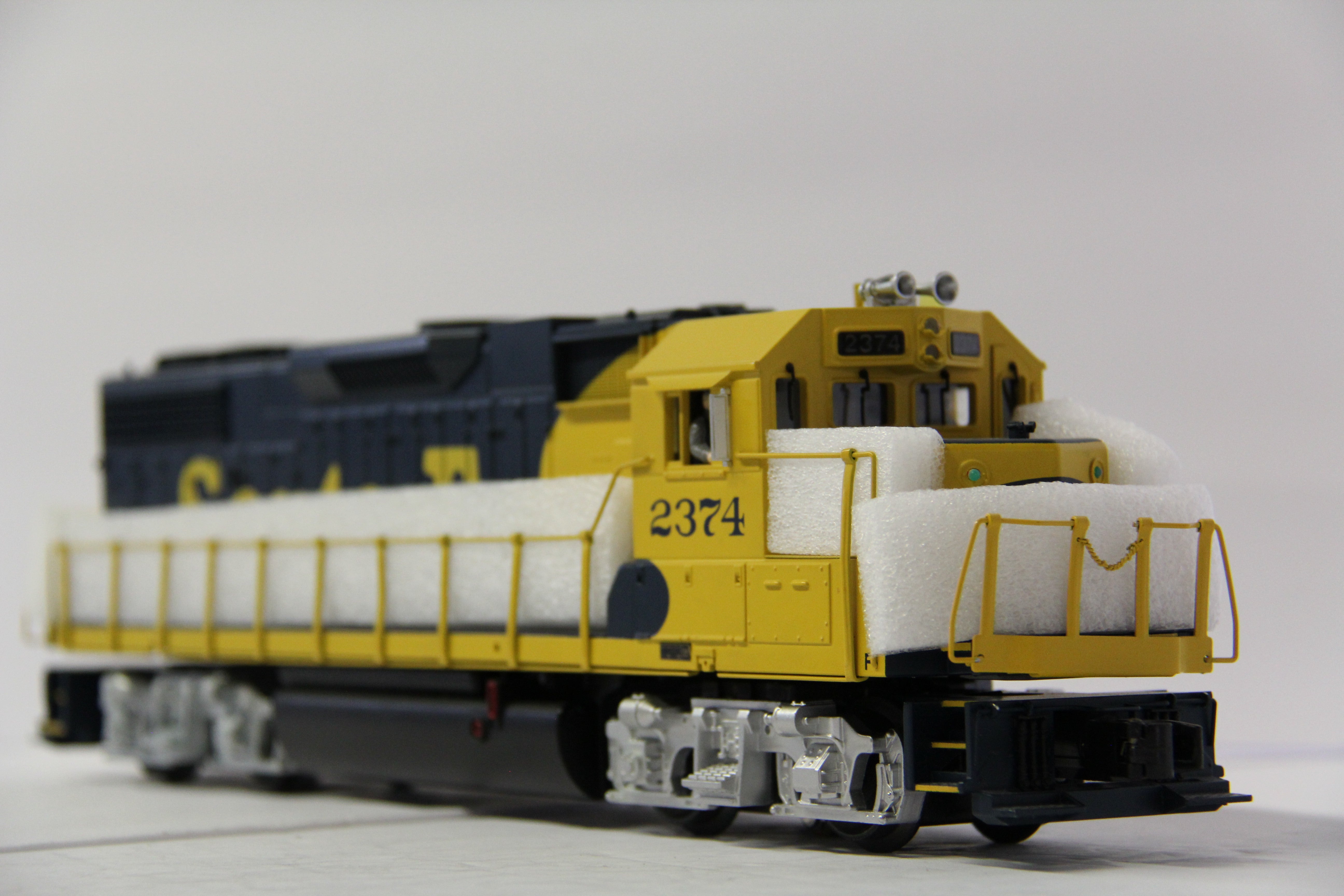 MTH 20-2338-1 Santa Fe GP-38-2 Diesel Engine-Second hand-M6618