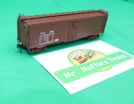 Atlas HO 20007904 - Master - Minibox Box Car "Pacific Great Eastern" #3002