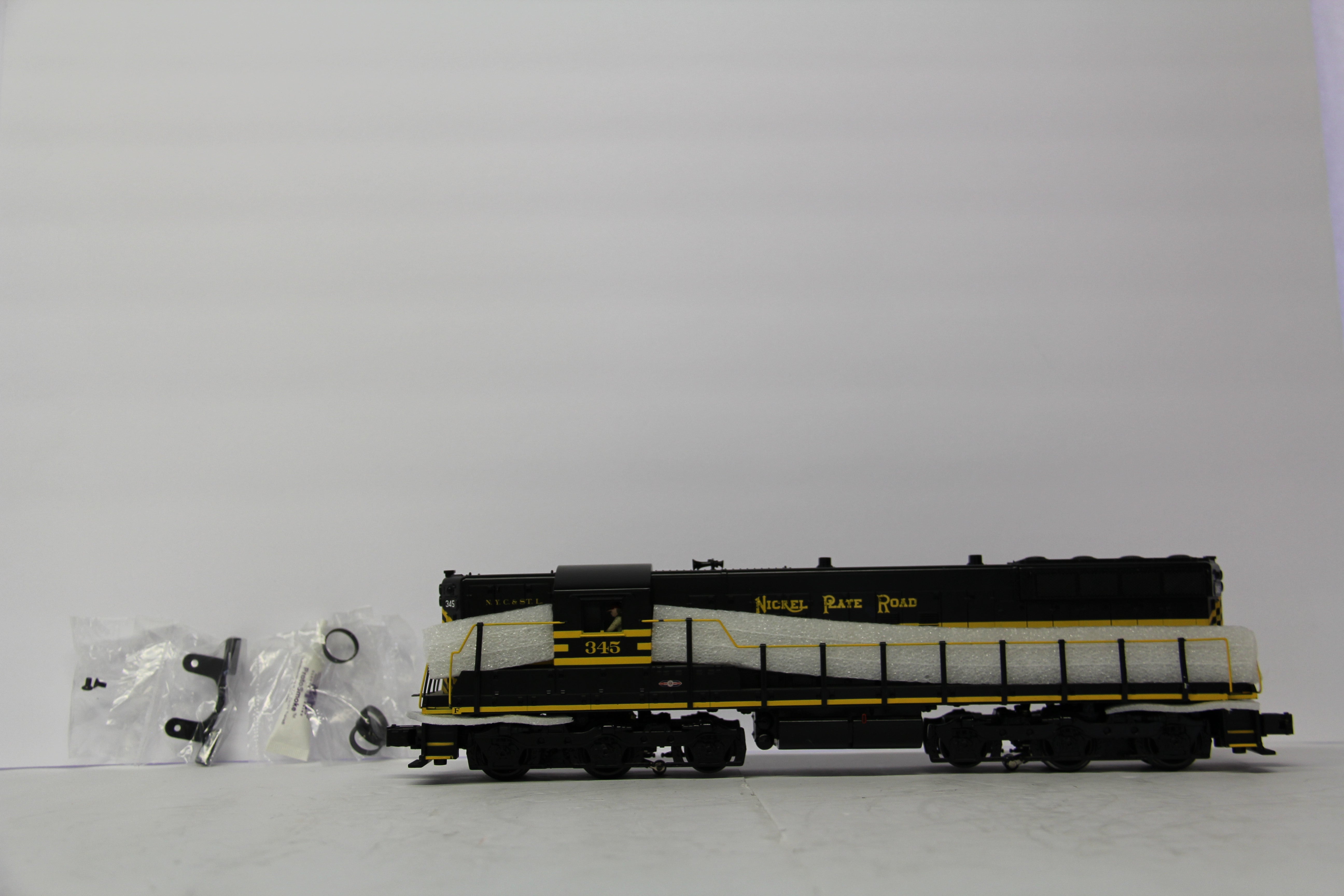 Rail King 30-20446-1 Nickel Plate Road SD-9 Diesel Engine-Second hand-M6762