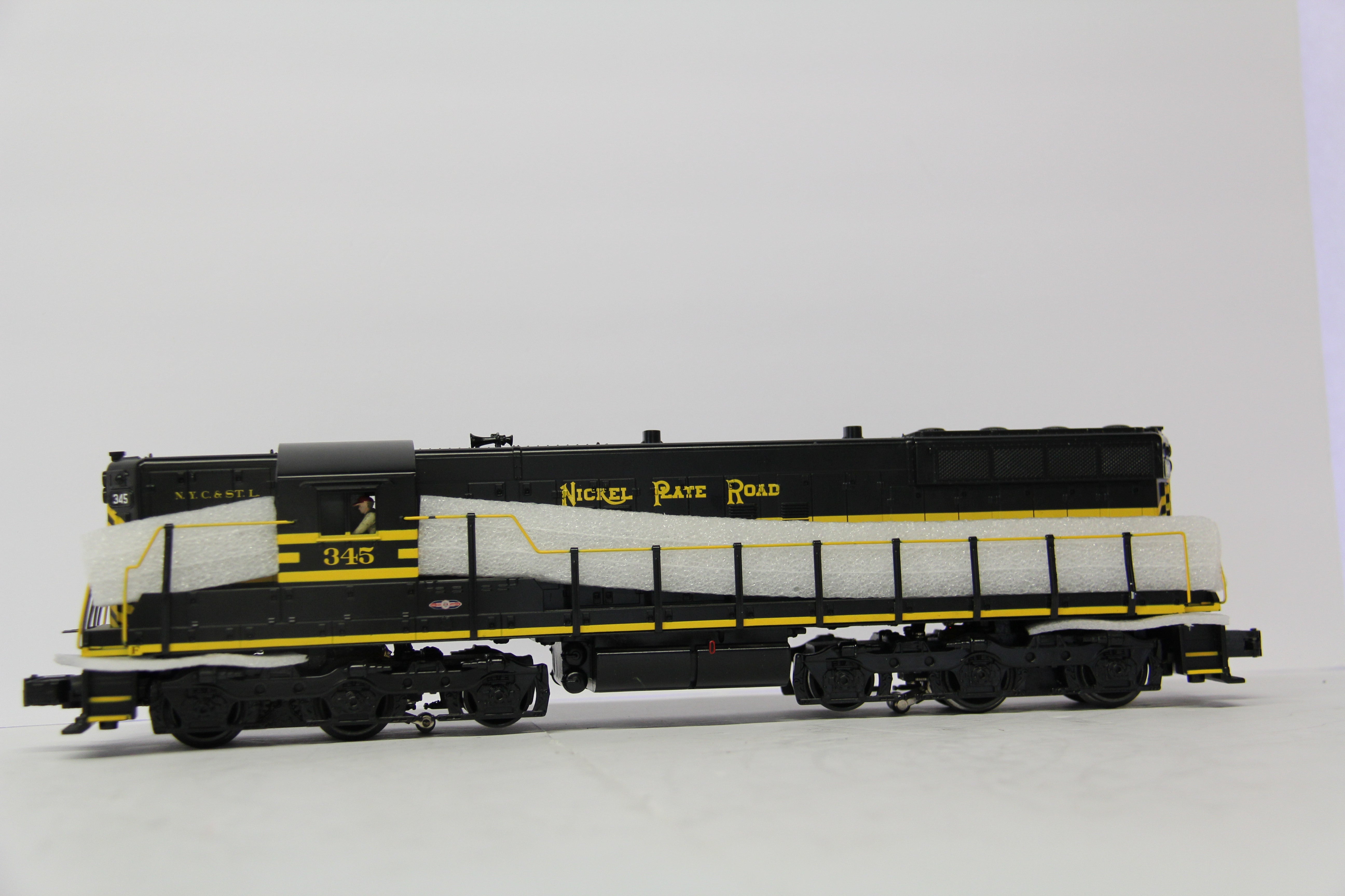 Rail King 30-20446-1 Nickel Plate Road SD-9 Diesel Engine-Second hand-M6762