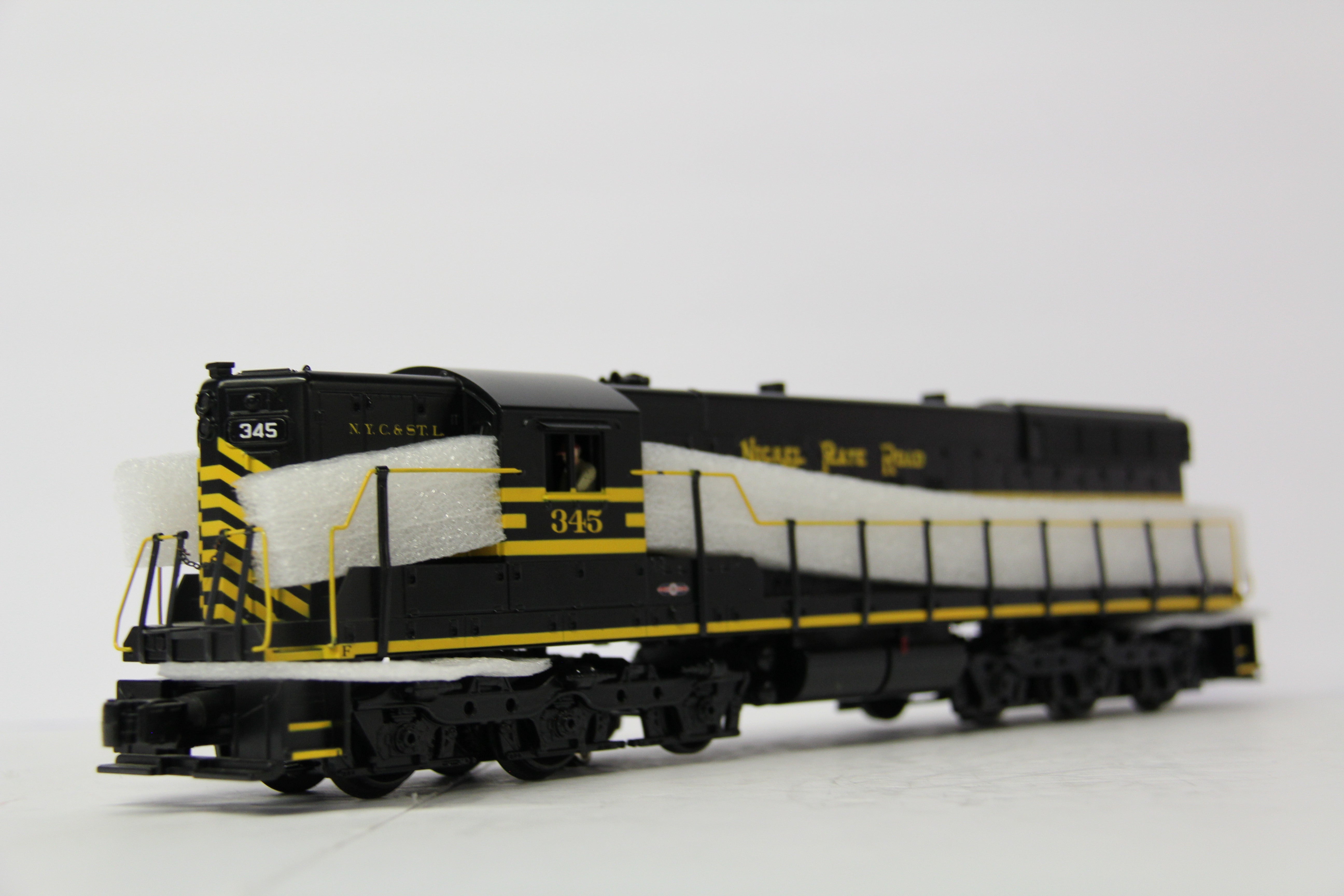 Rail King 30-20446-1 Nickel Plate Road SD-9 Diesel Engine-Second hand-M6762