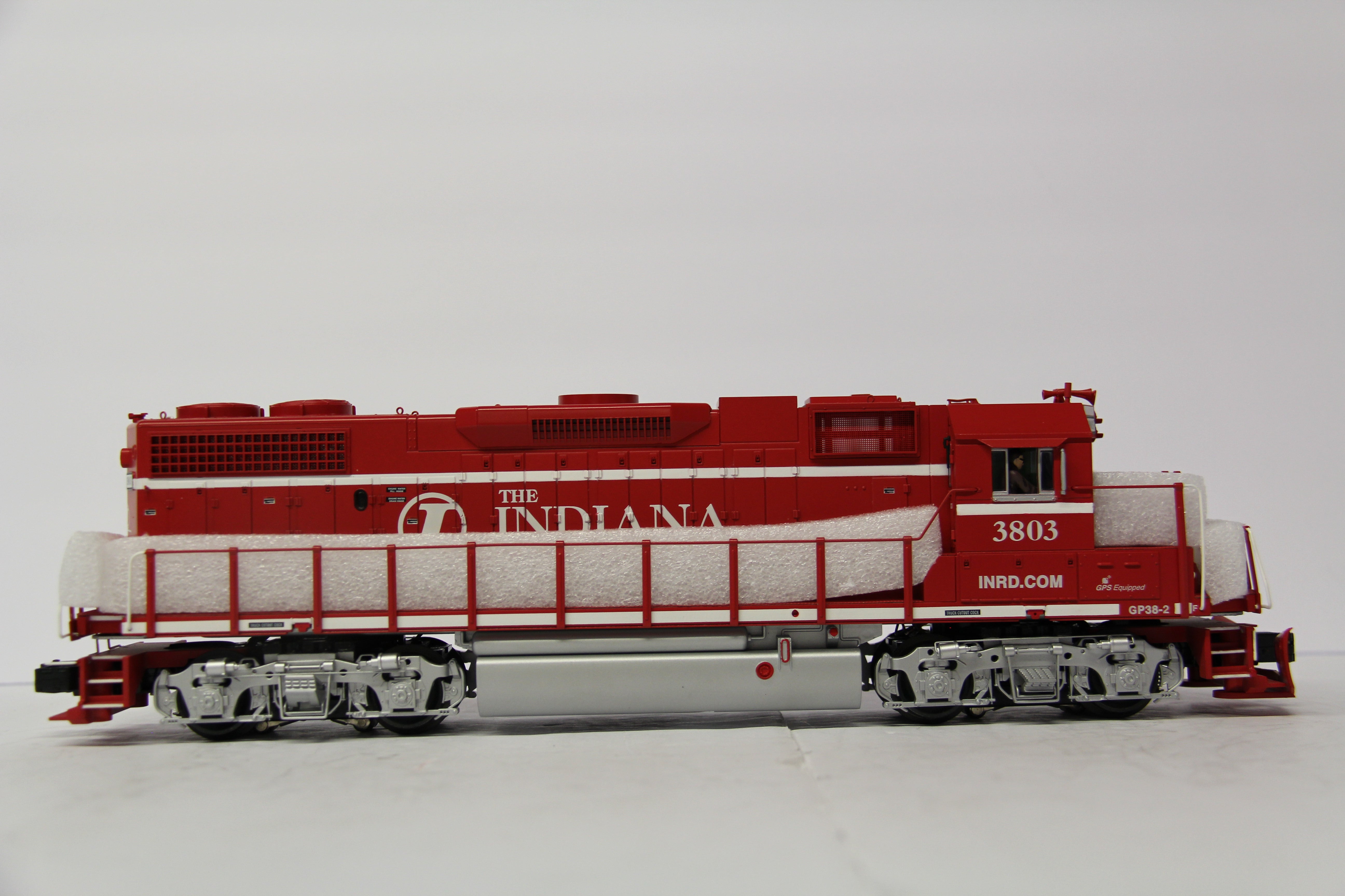 MTH 20-20224-1 Indiana Railway (#3803) GP38-2 Diesel Engine-Second hand-M6763