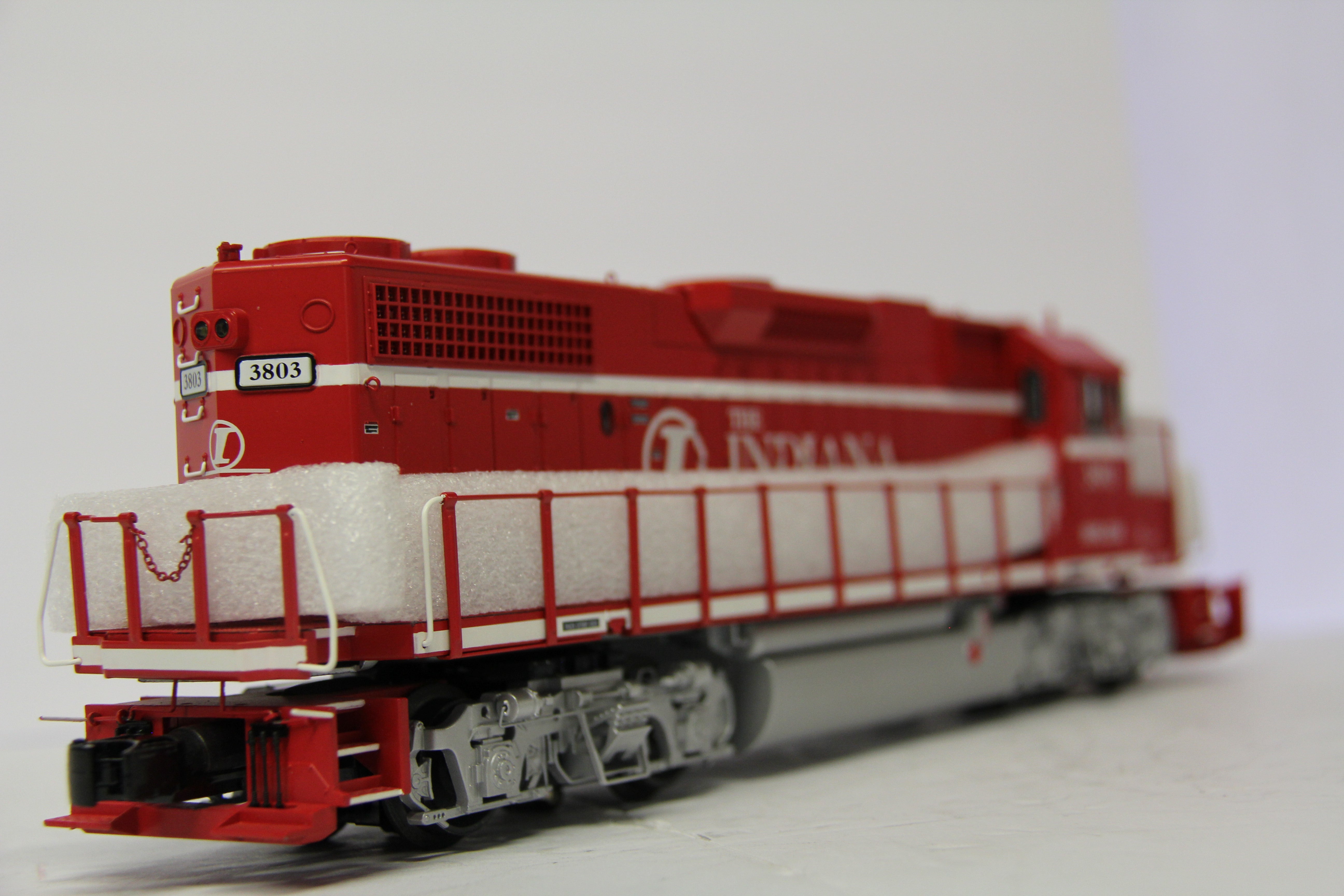 MTH 20-20224-1 Indiana Railway (#3803) GP38-2 Diesel Engine-Second hand-M6763