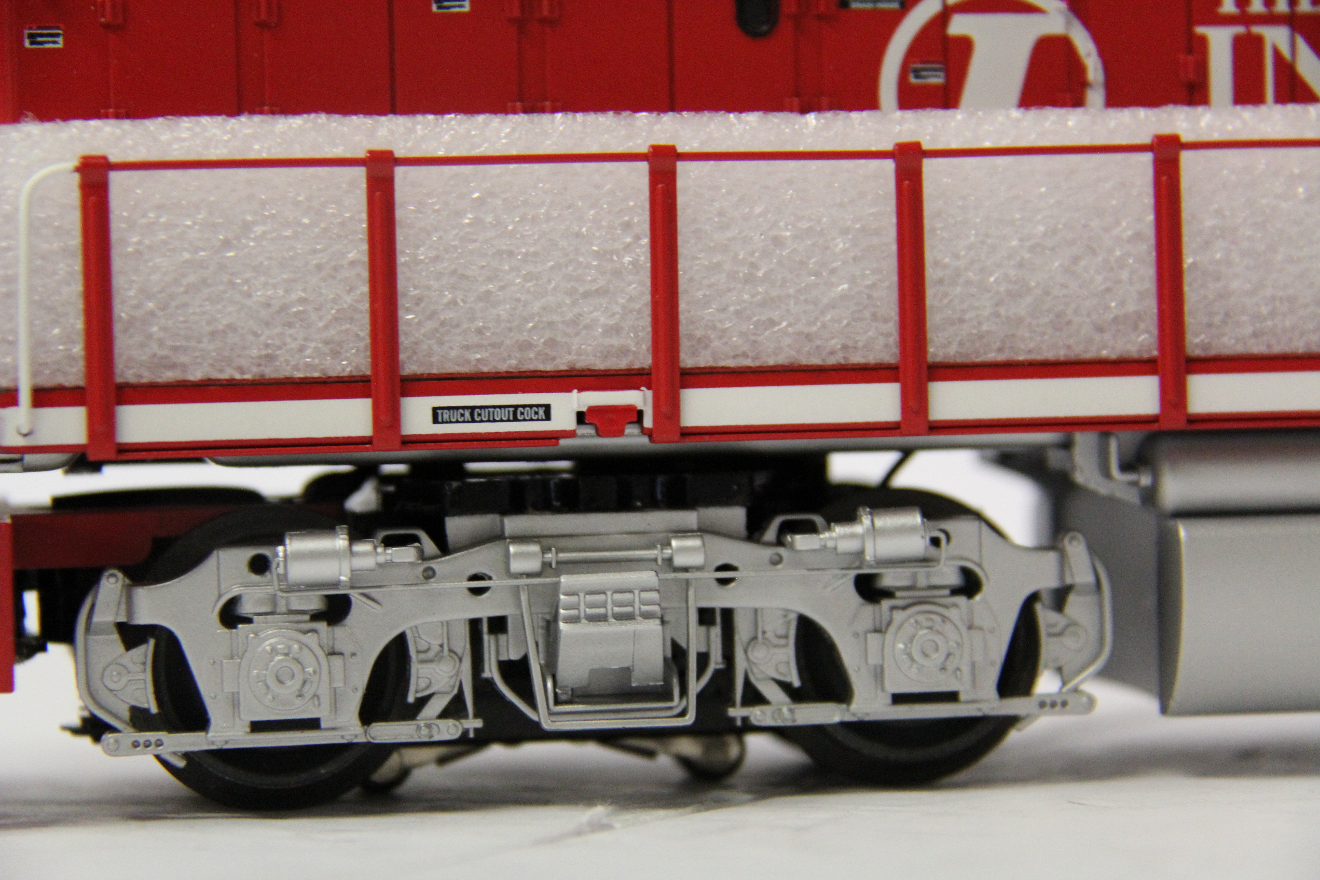 MTH 20-20224-1 Indiana Railway (#3803) GP38-2 Diesel Engine-Second hand-M6763