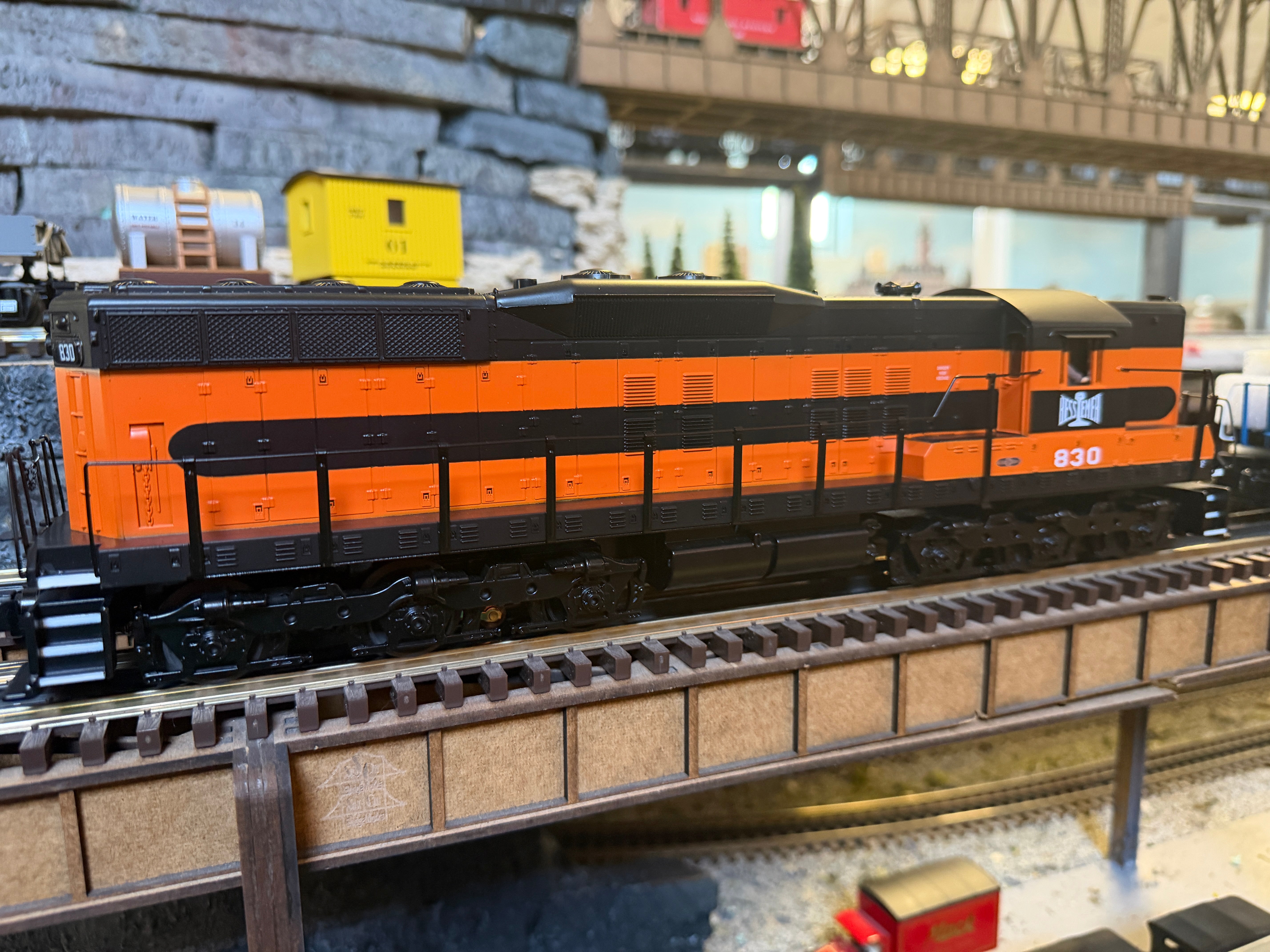 MTH 30-21345-1 - RailKing - SD9 Diesel Engine "Bessemer & Lake Erie" #830 w/ PS3