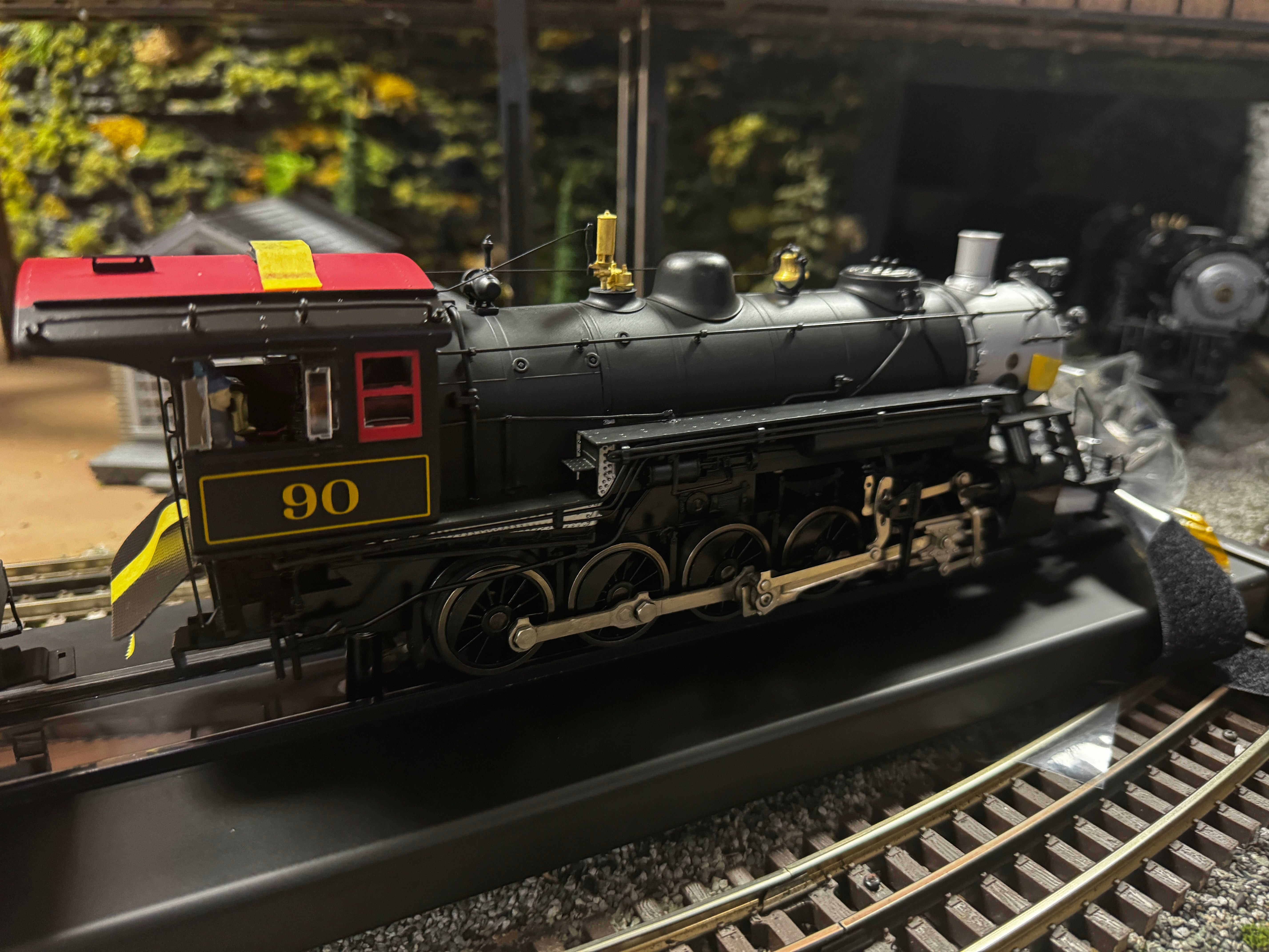 Lionel 2231020 - Legacy 2-10-0 Steam Locomotive "Strasburg" #90 (1990s)