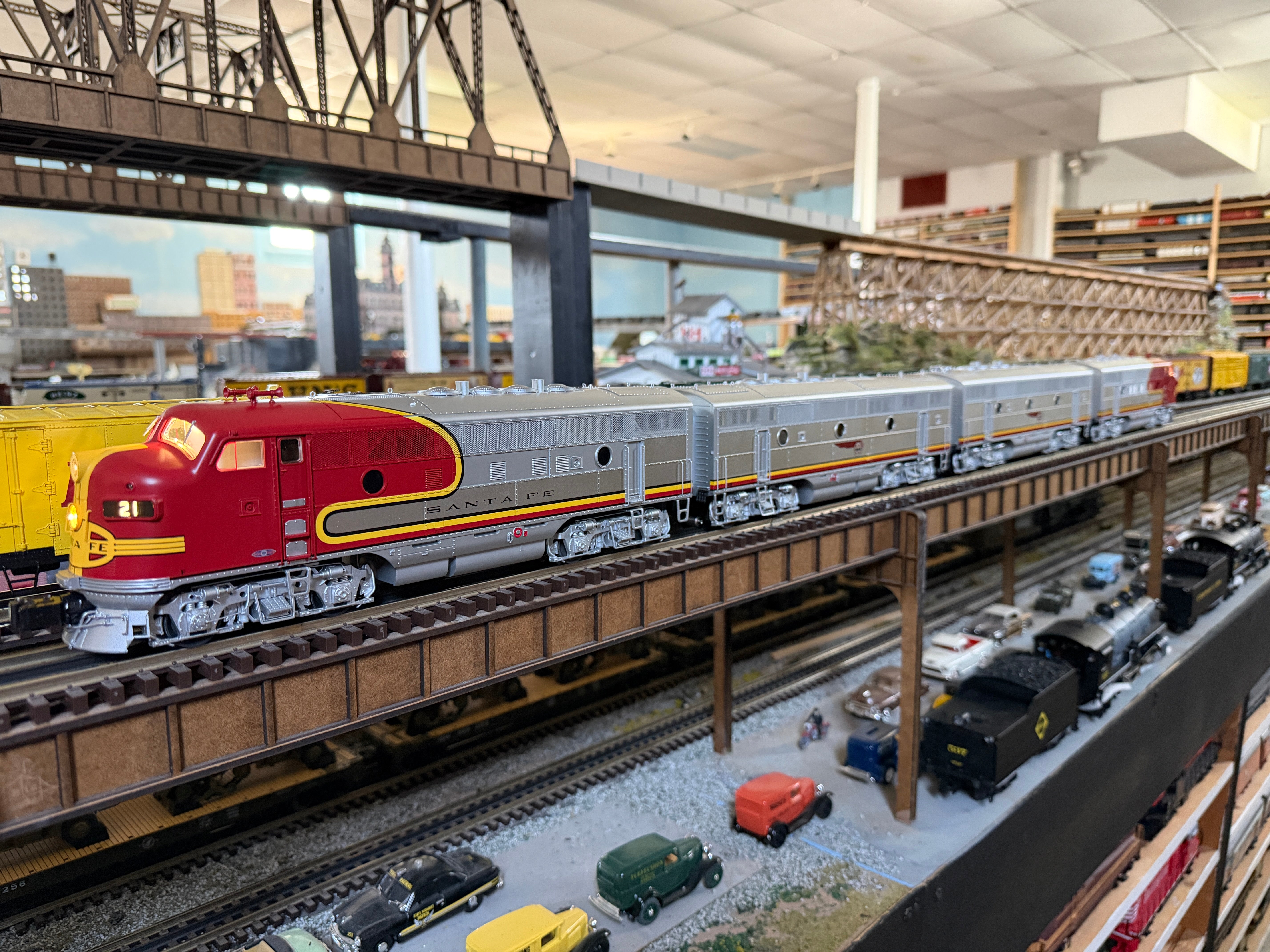 Lionel 2633690 - Legacy - High-End Super Chief ABBA Set "Santa Fe" - Custom Run for MrMuffin'sTrains