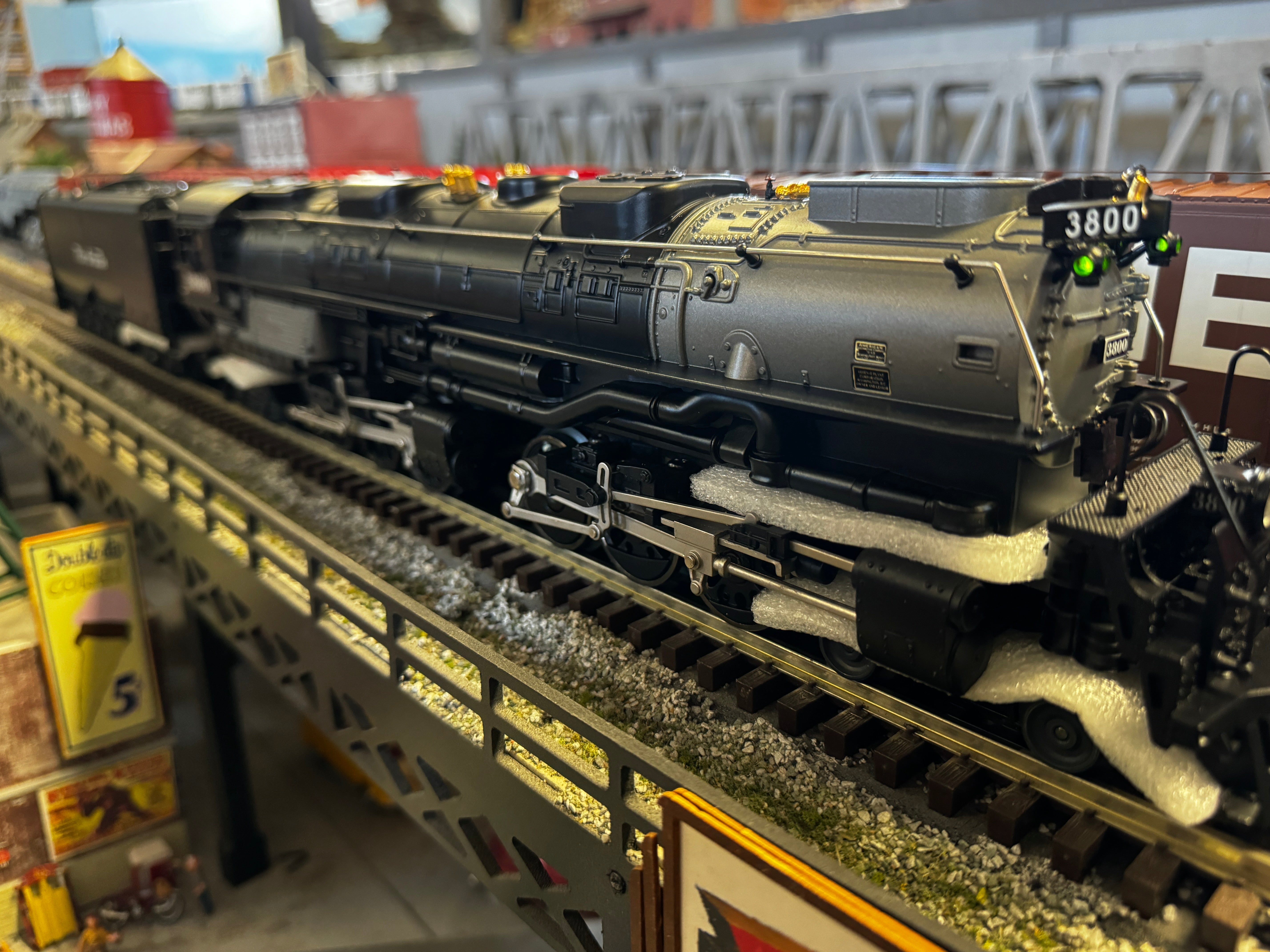 Lionel 6-38014 D&RG 4-6-6-4 "Challenger" Steam Engine & Tender-Second hand-M2966