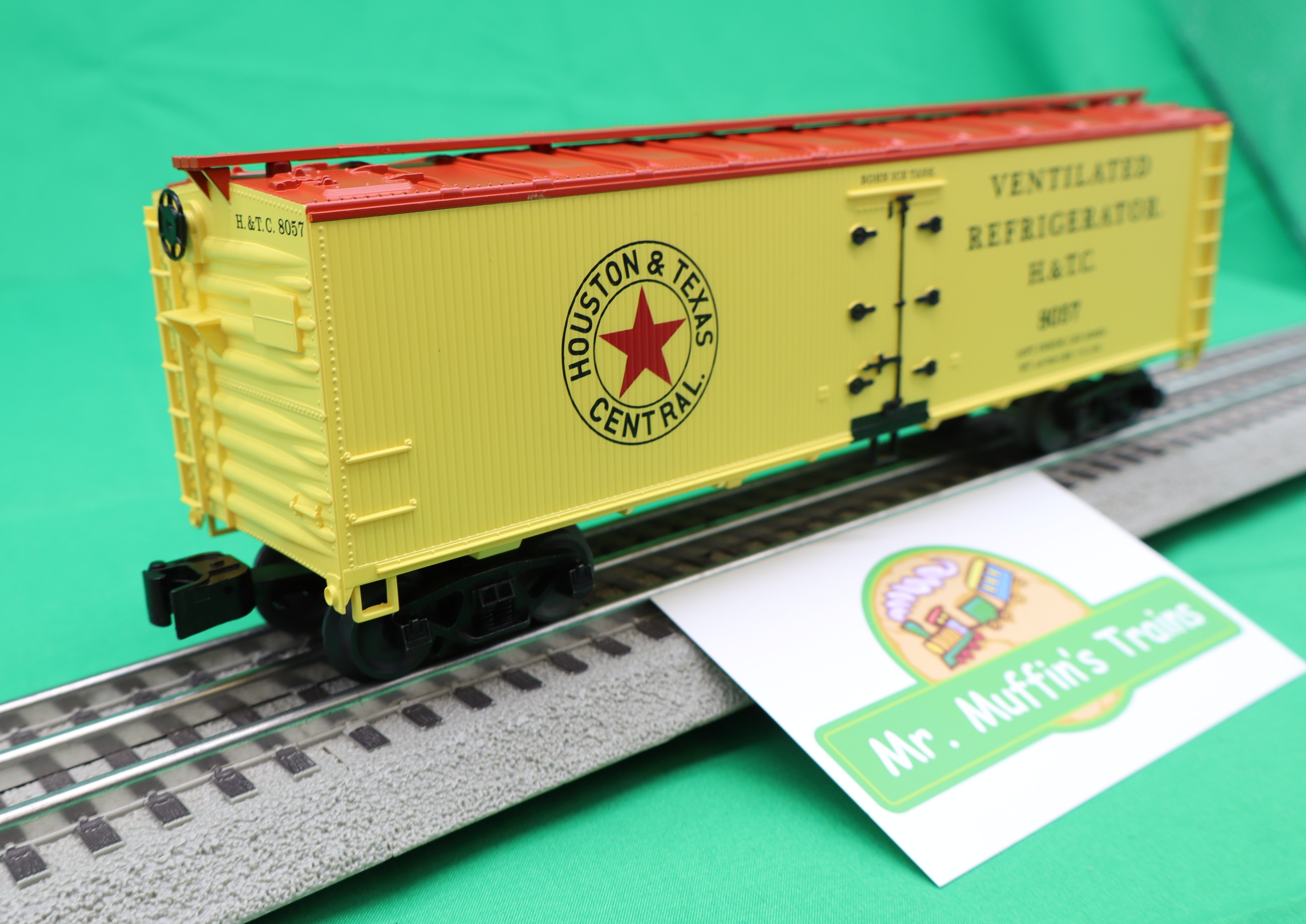 Lionel 2642032 - Woodside Reefer Car "Houston & Texas Central" #8057