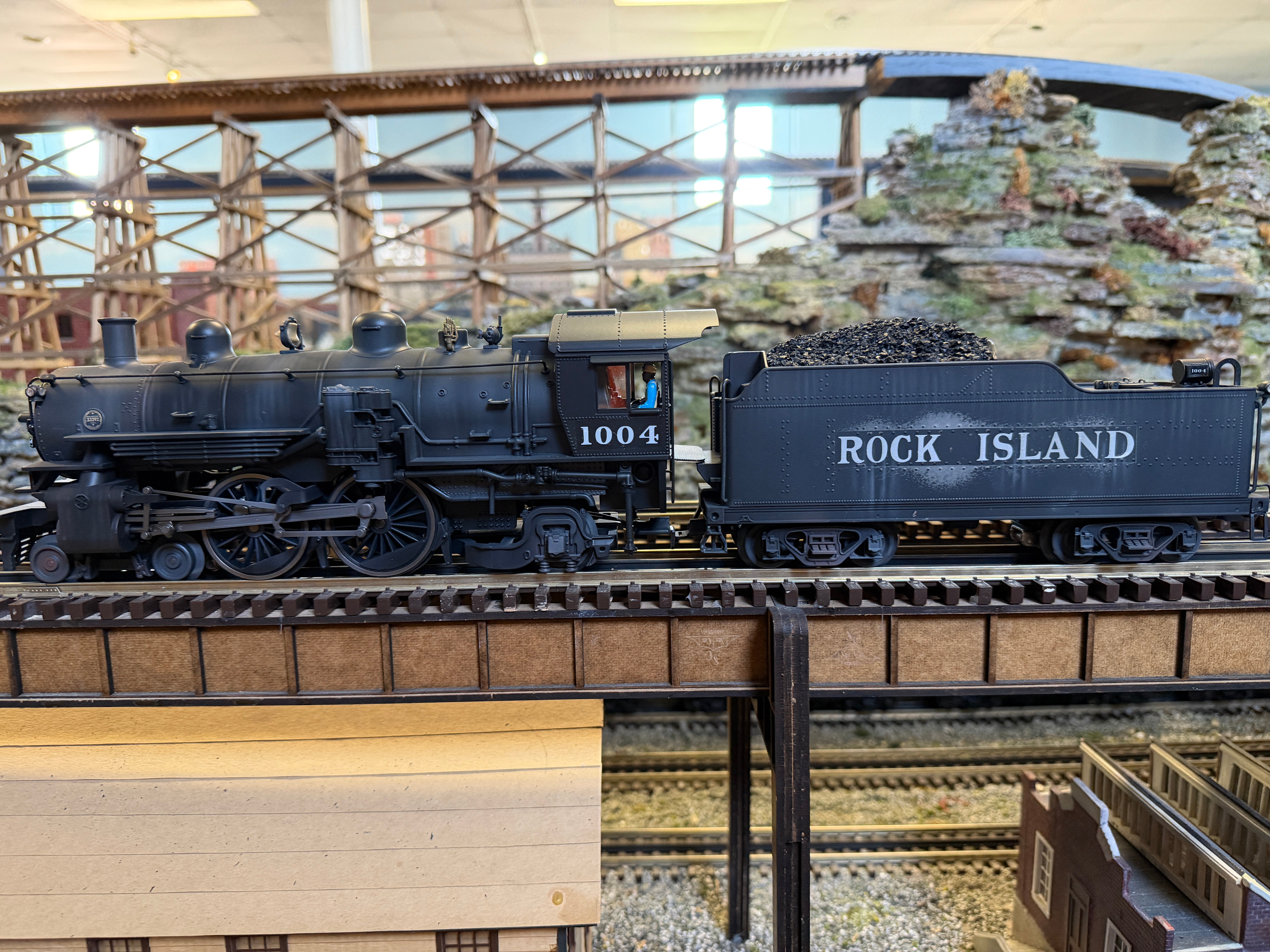 Lionel 2531900RI  - Legacy A6 Atlantic Steam Locomotive "Rock Island" #1004 - Custom by Harry Hieke