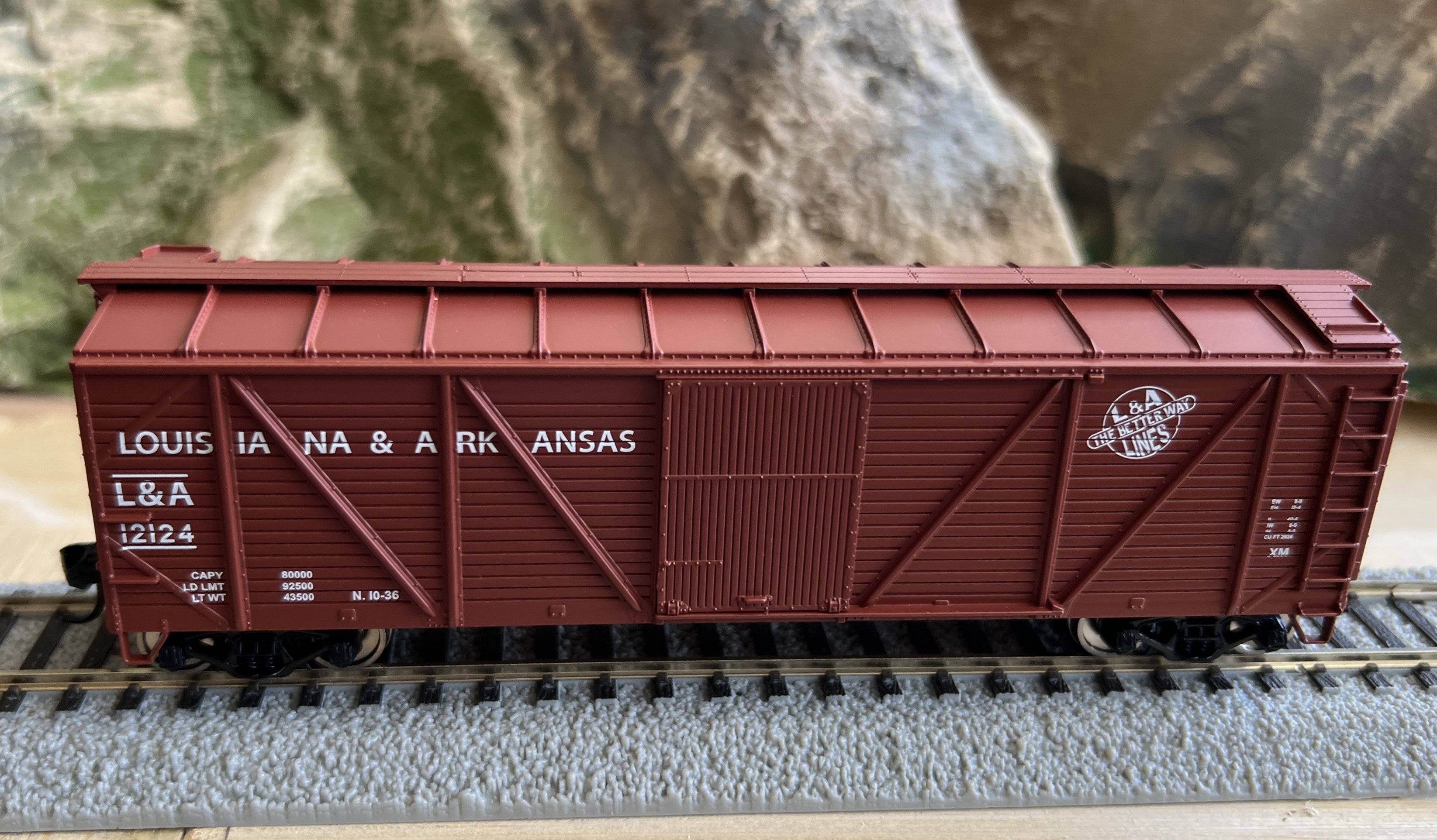 Walthers HO 910-40369 - Mainline - 40' ARA Single Sheathed Boxcar w/Dreadnaught Ends "Louisiana & Arkansas" #12149