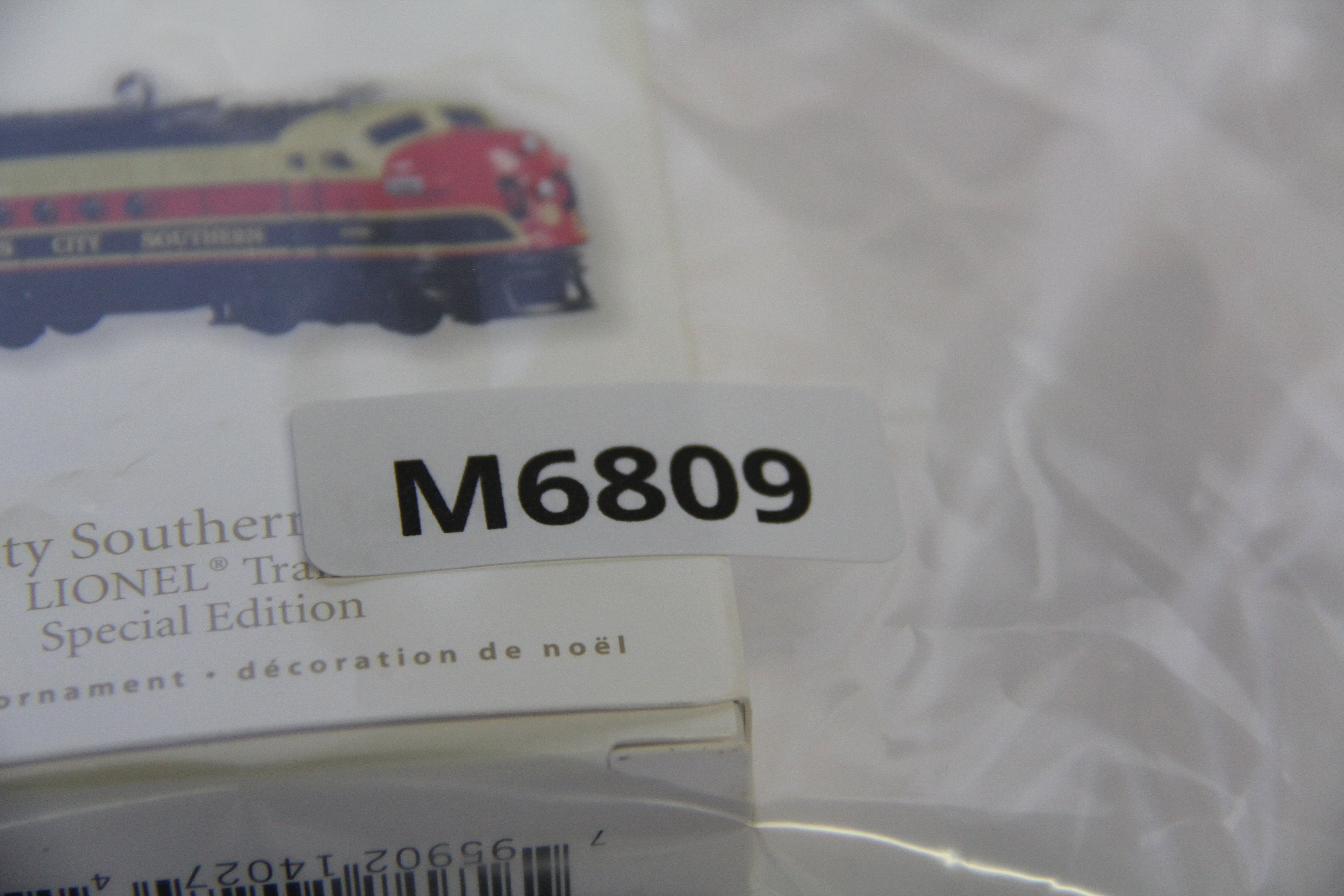 Hallmark Keepsake 2010 Kansas City Southern Locomotive Ornament-Second hand-M6809