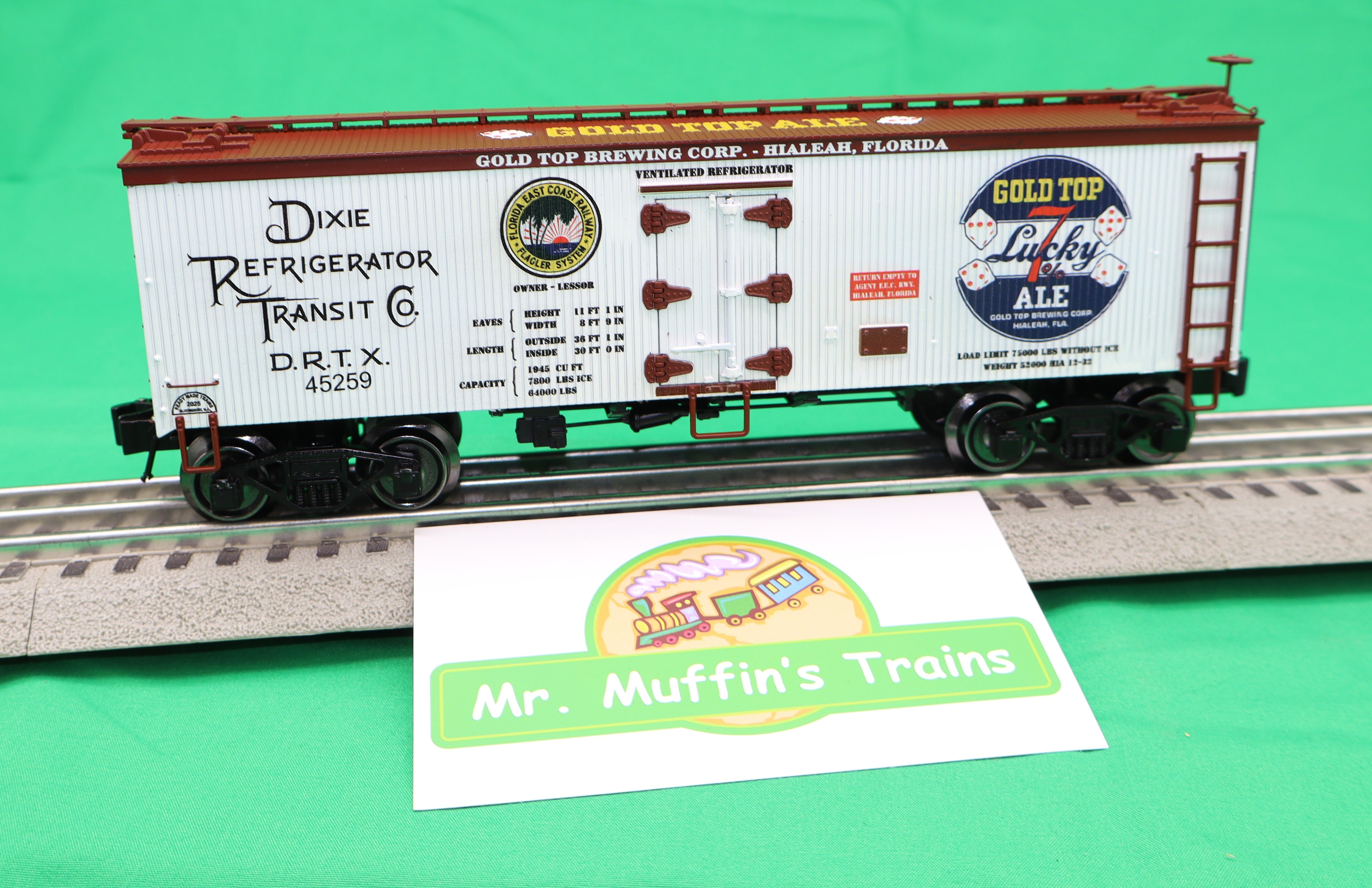 Ready Made Trains RMT-86199-178 - 36' Woodside Reefer Car "Dixie Refrigerator Transit Co." (Gold Top Ale)
