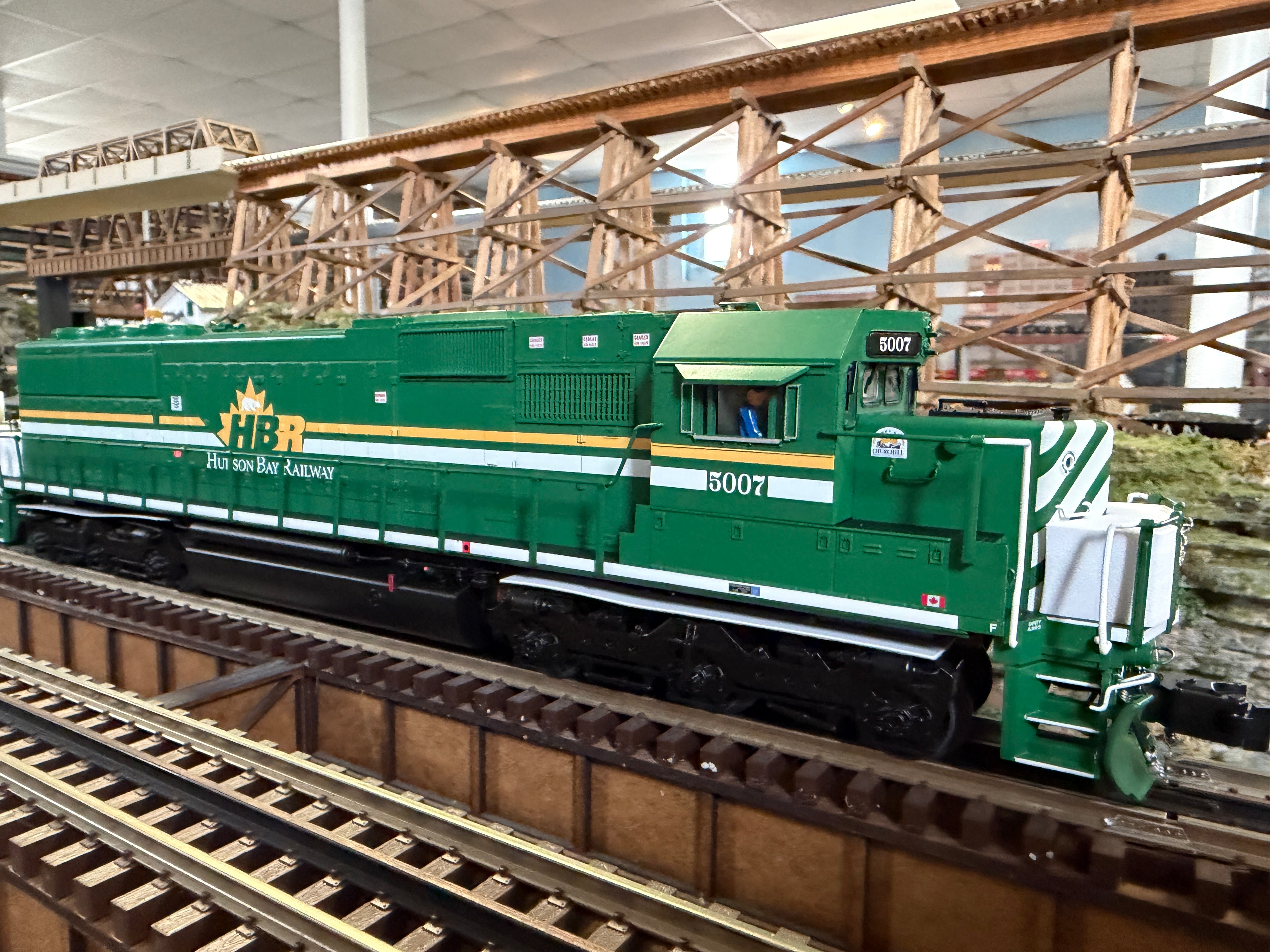 Lionel 2633092 - Legacy - SD50 Diesel Locomotive "Hudson Bay Railway" #5009