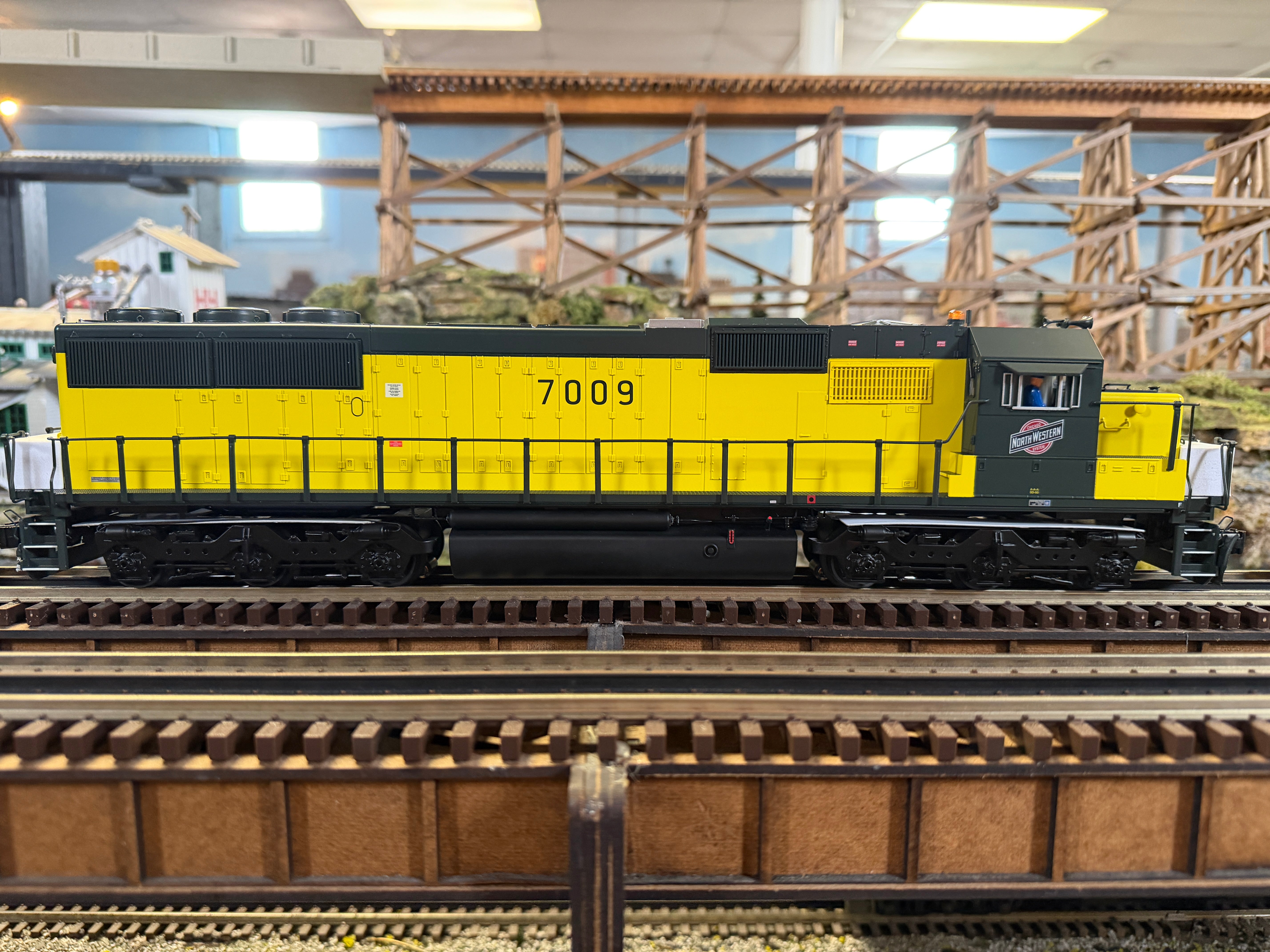 Lionel 2633072 - Legacy - SD50 Diesel Locomotive "Chicago &North Western" #7018