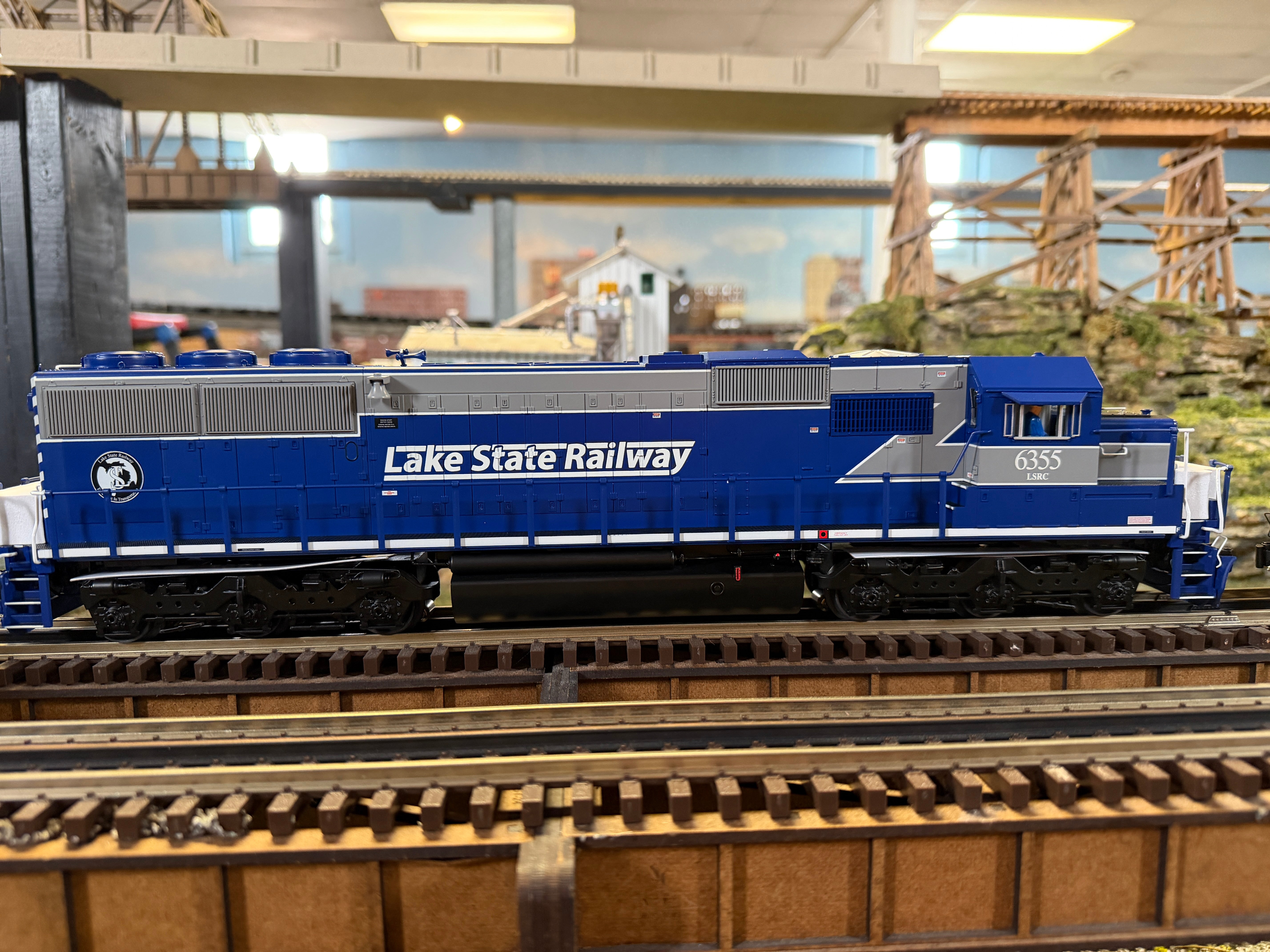 Lionel 2633111 - Legacy - SD50 Diesel Locomotive "Lake State Railway" #6355