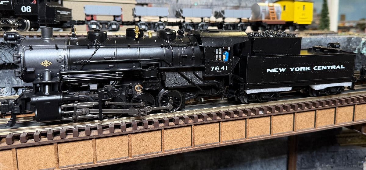 Lionel 2631210 - Legacy 0-8-0 Steam Locomotive 