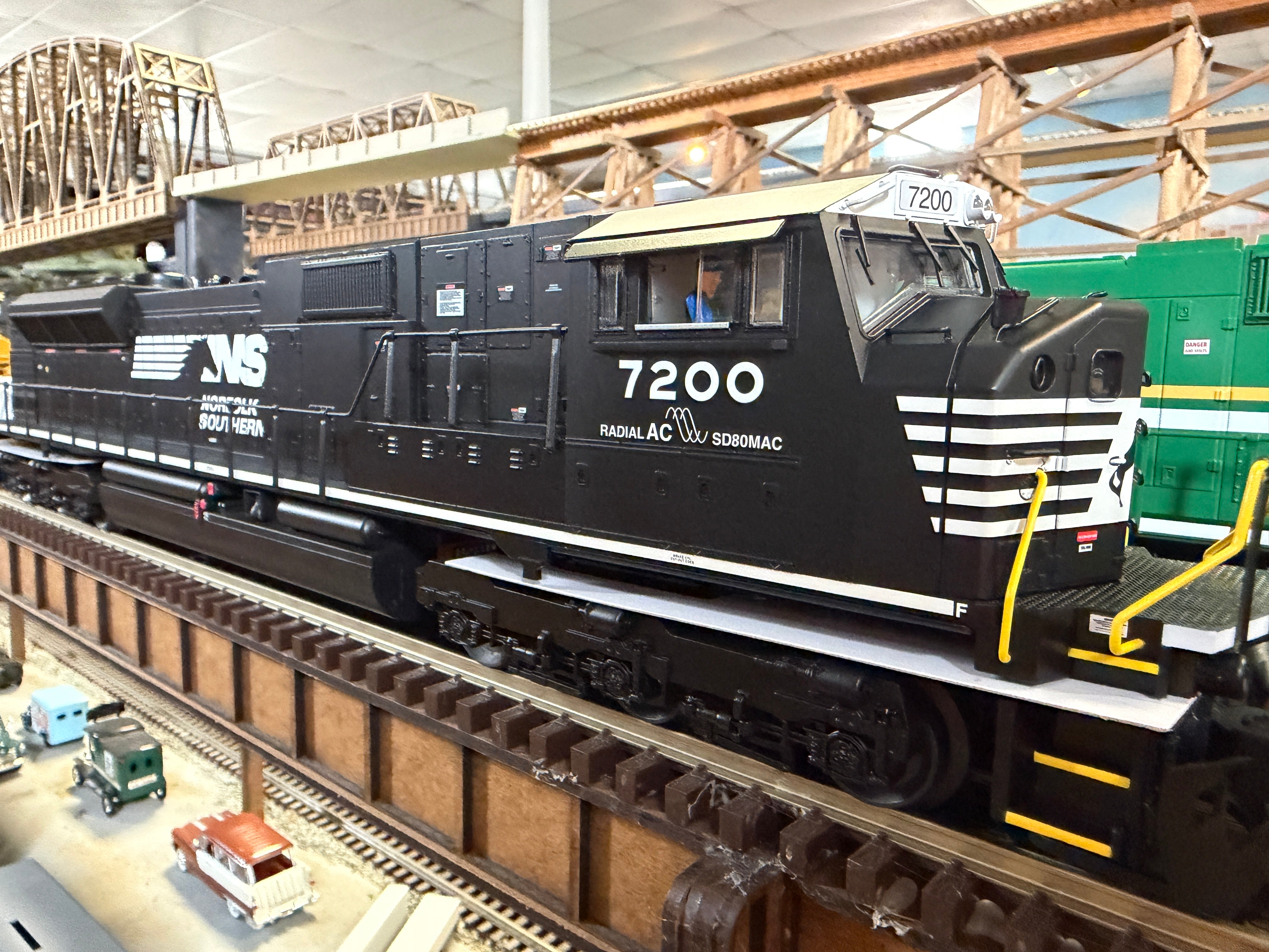 Lionel 2633501 - Legacy SD80MAC Diesel Locomotive "Norfolk Southern" #7200