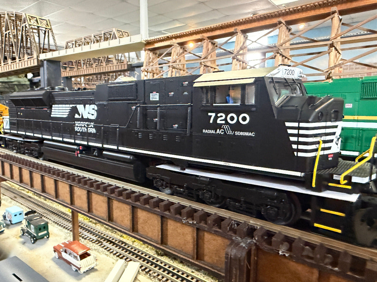 Lionel 2633501 - Legacy SD80MAC Diesel Locomotive "Norfolk Southern" #7200