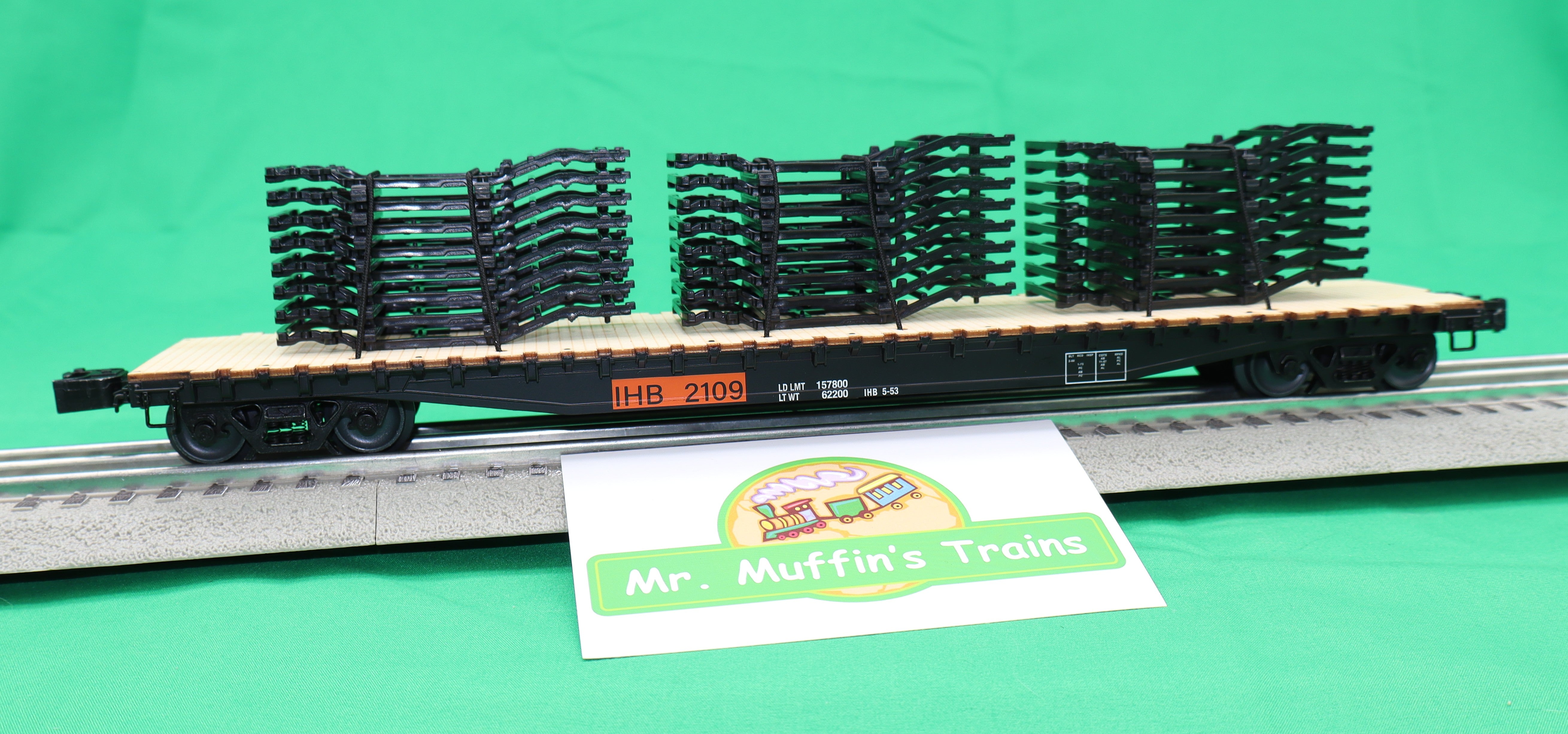 Lionel 2626130 - PS-4 Flatcar "Indiana Harbor Belt" #2109 w/ Auto Frame Load