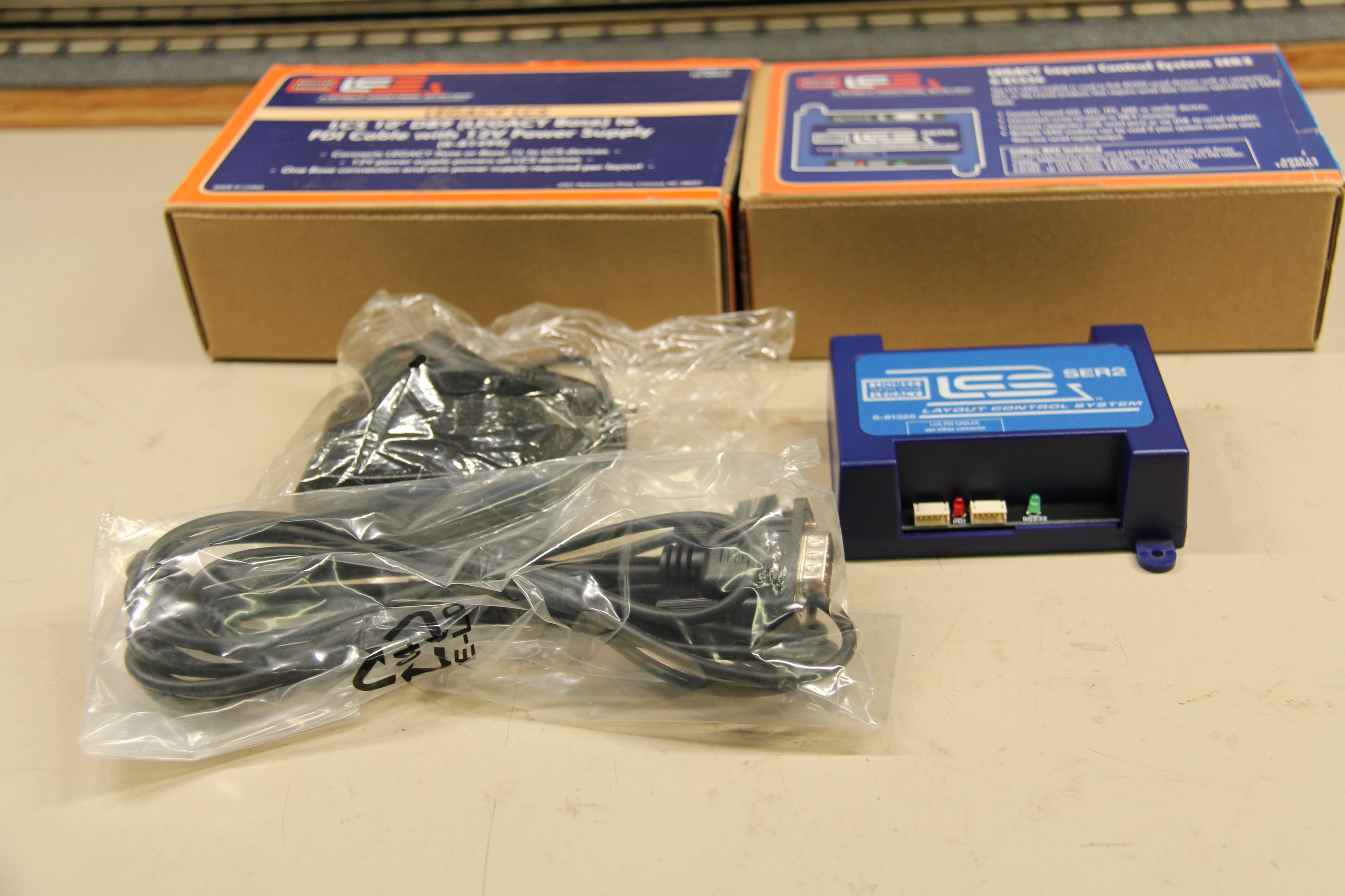 Lionel 6-81326 LEGACY Layout Control System SER2 & 6-81499 LCS 10' DB9 (LEGACY Base) to PDI Cable with 12V Power Supply-Second hand-M6790