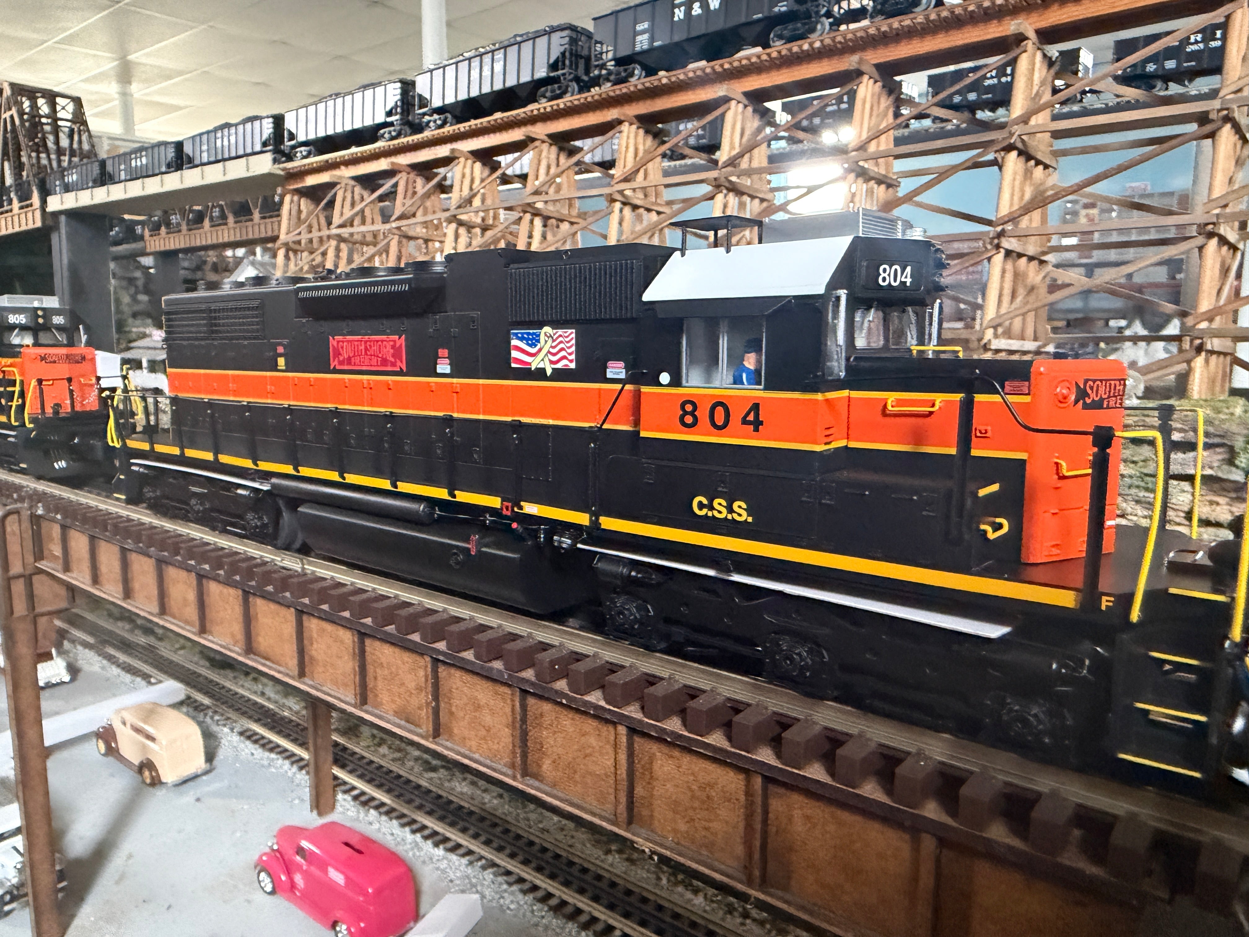 Lionel 2633681 - Legacy - SD-38 Diesel Locomotive "Chicago South Shore" #804 - Custom Run for MrMuffin'sTrains