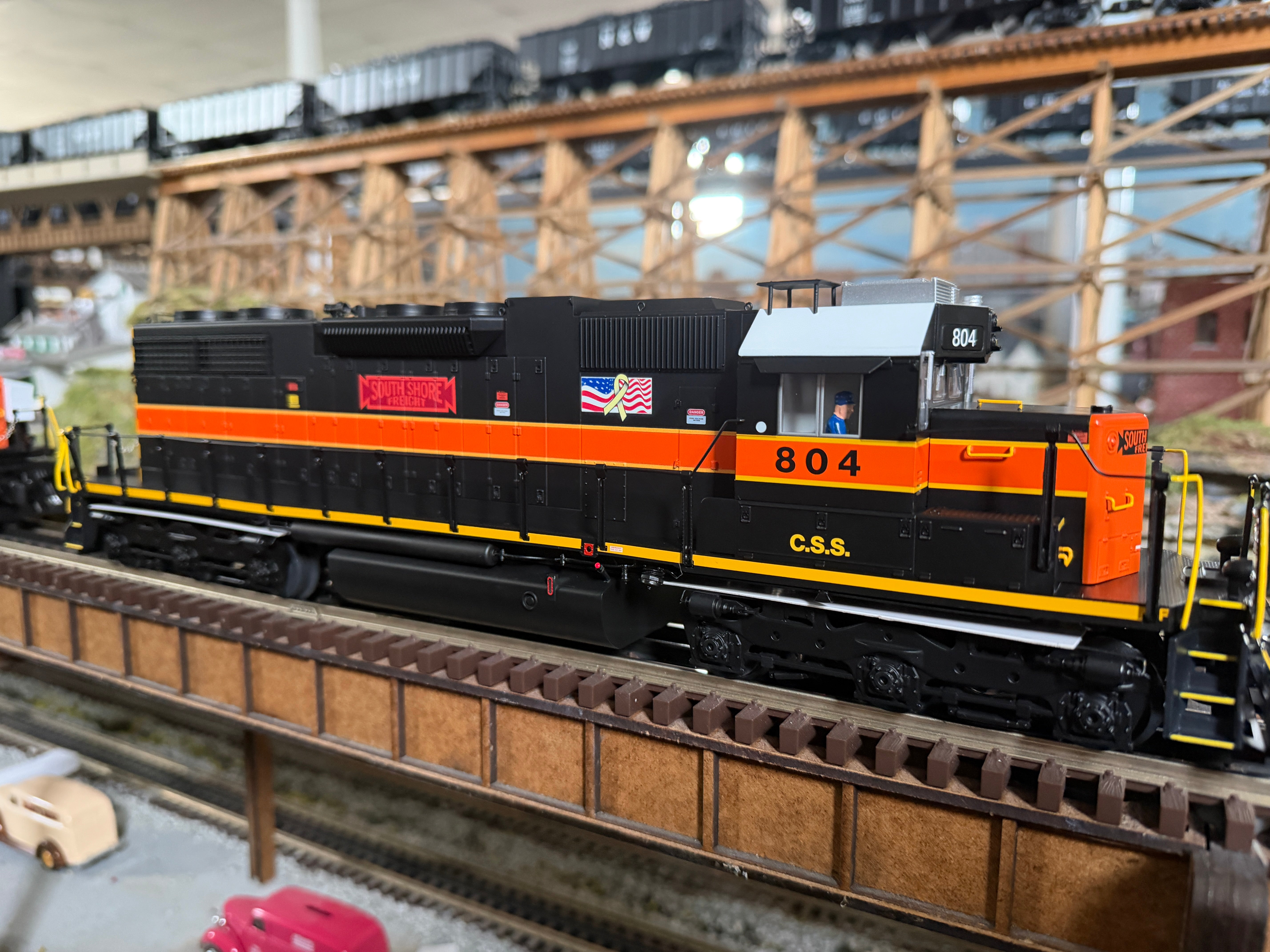 Lionel 2633681 - Legacy - SD-38 Diesel Locomotive "Chicago South Shore" #804 - Custom Run for MrMuffin'sTrains