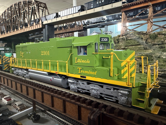 Lionel 2633700 - Legacy - SD38 Diesel Locomotive "Illinois Terminal" #2301 - Custom Run for MrMuffin'sTrains