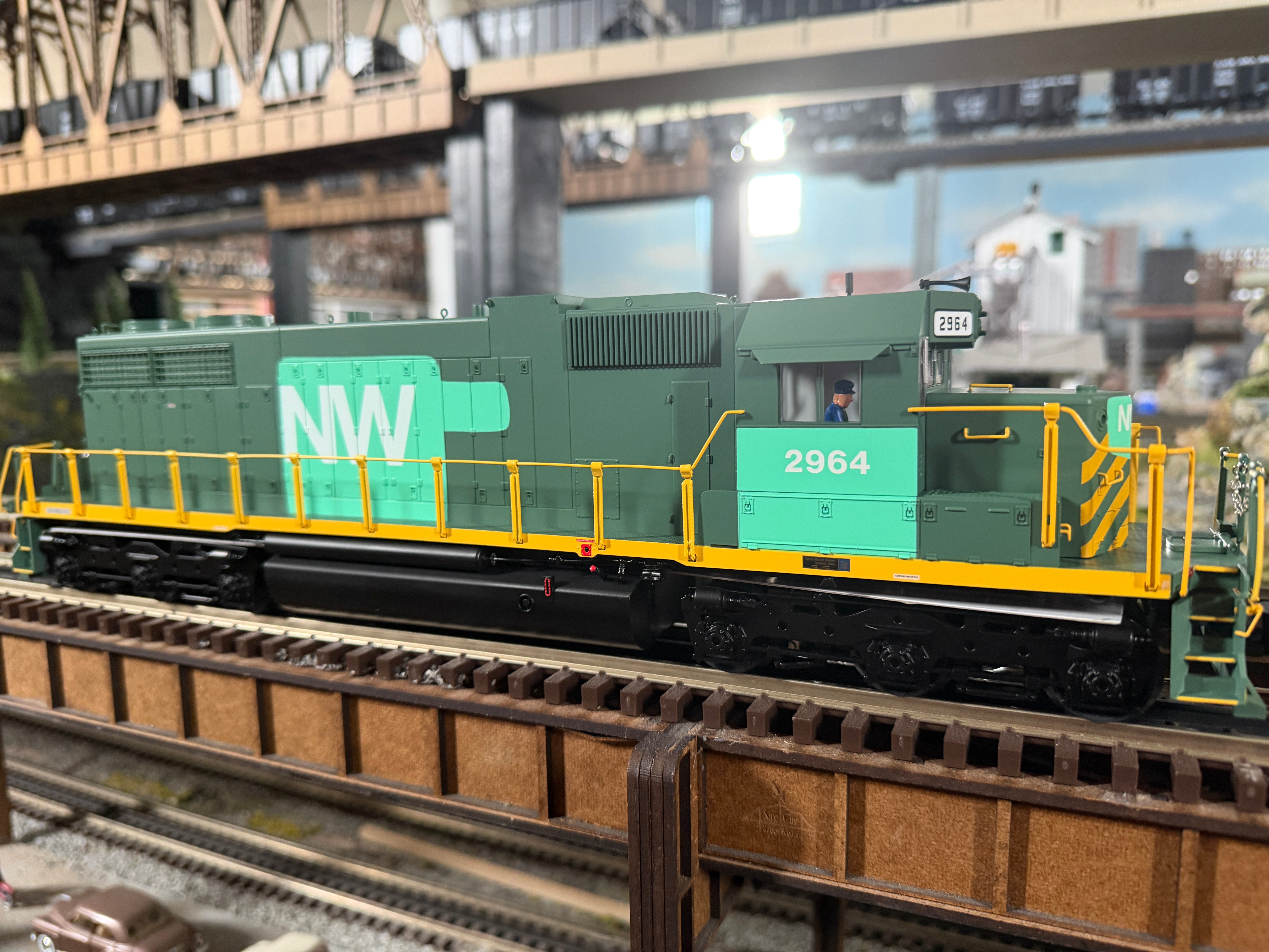 Lionel 2633670 - Legacy - SD-38 Diesel Locomotive "Norfolk & Western" #2964 (Illinois Terminal patch) - Custom Run for MrMuffin'sTrains