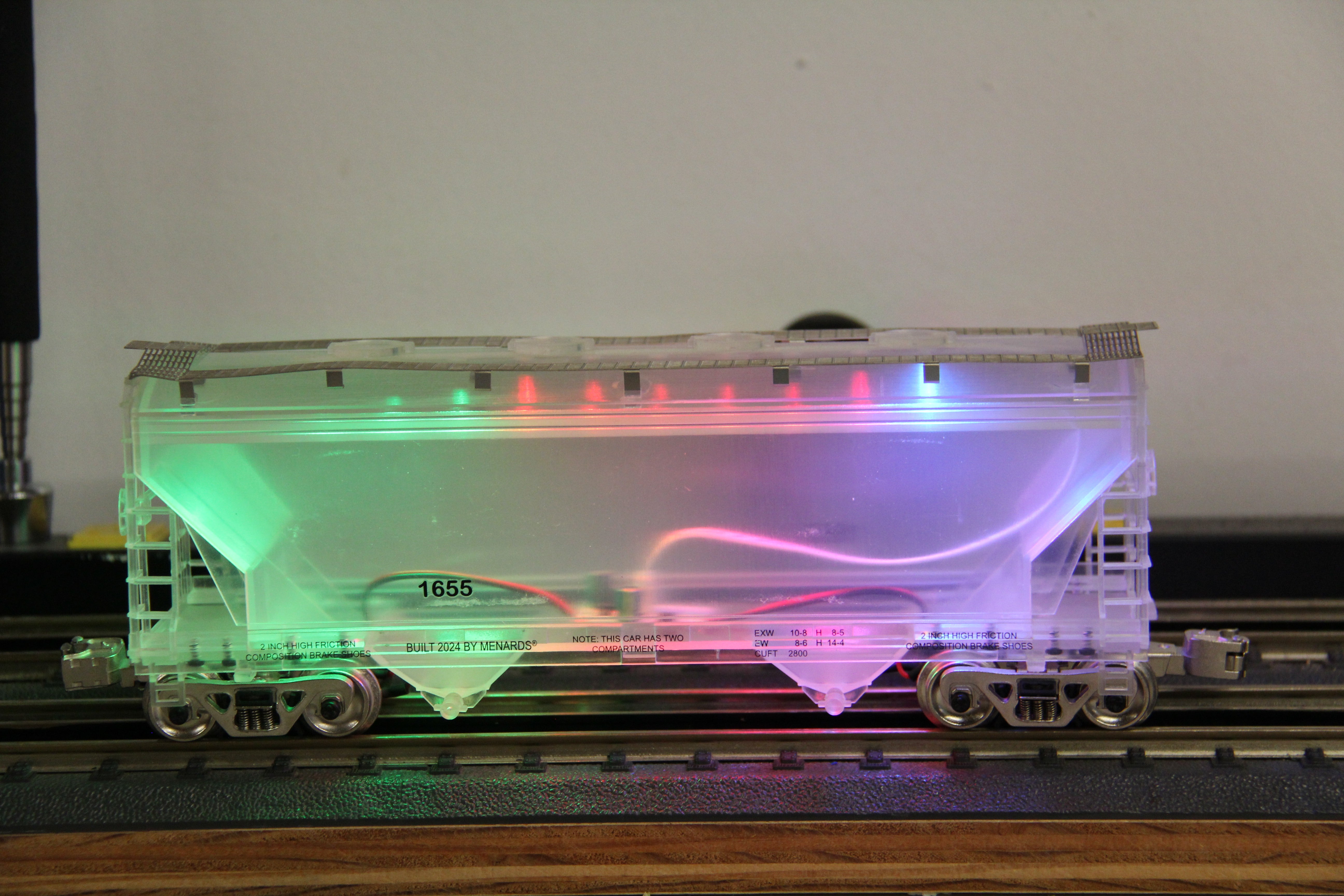 Menards #275-9279 Lighted Transparent Box Car-Second hand-M6820