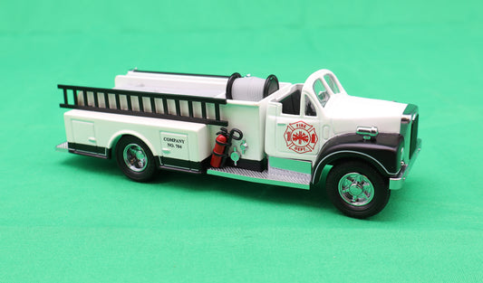 Lionel 2230080 - Fire Truck (White) - MrMuffin'sTrains