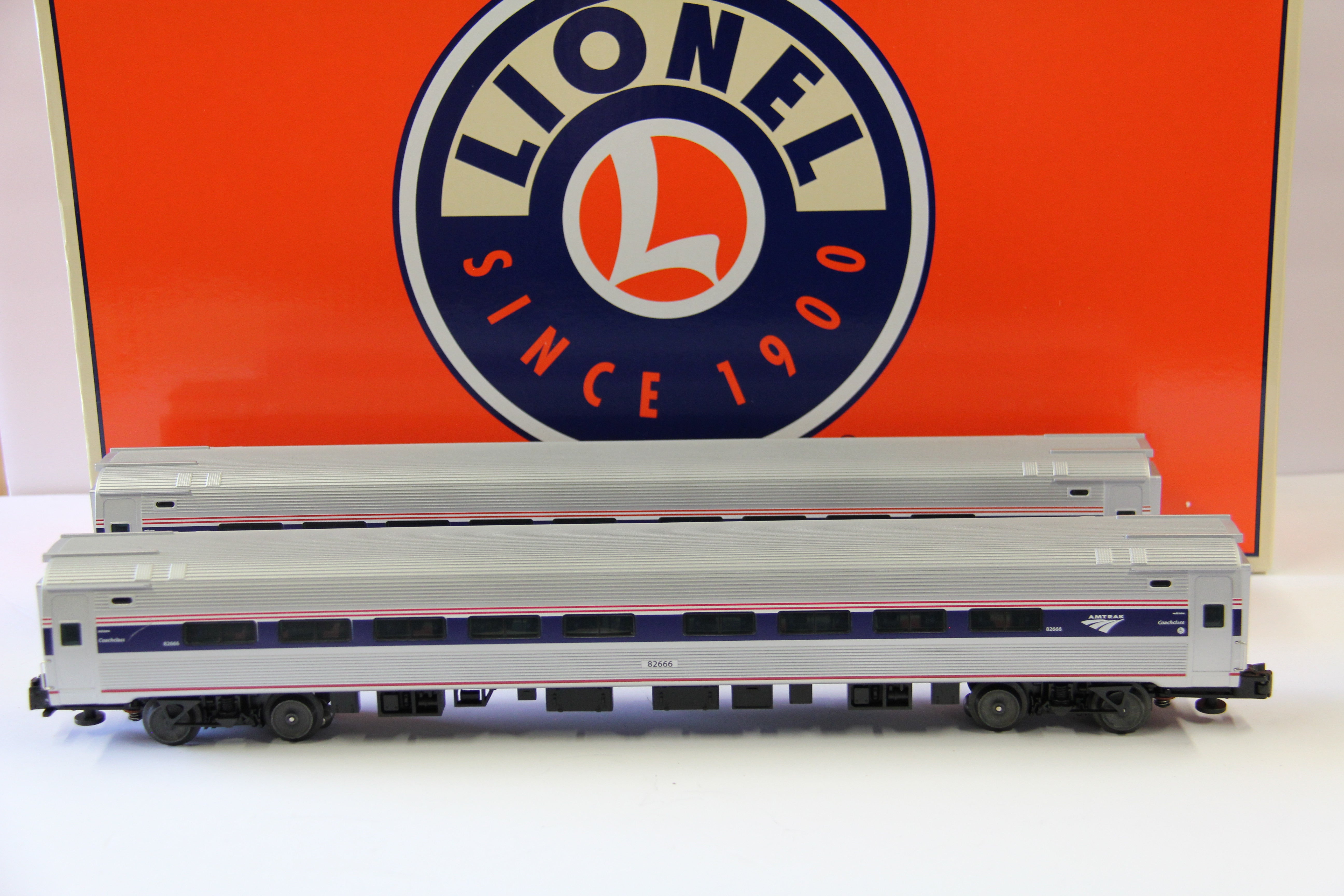 Lionel 6-35433 Amtrak Amfleet Phase IV B Passenger Car Add-on 2 Pack & Lionel 6-35454 Cab Car-Second hand-M6826