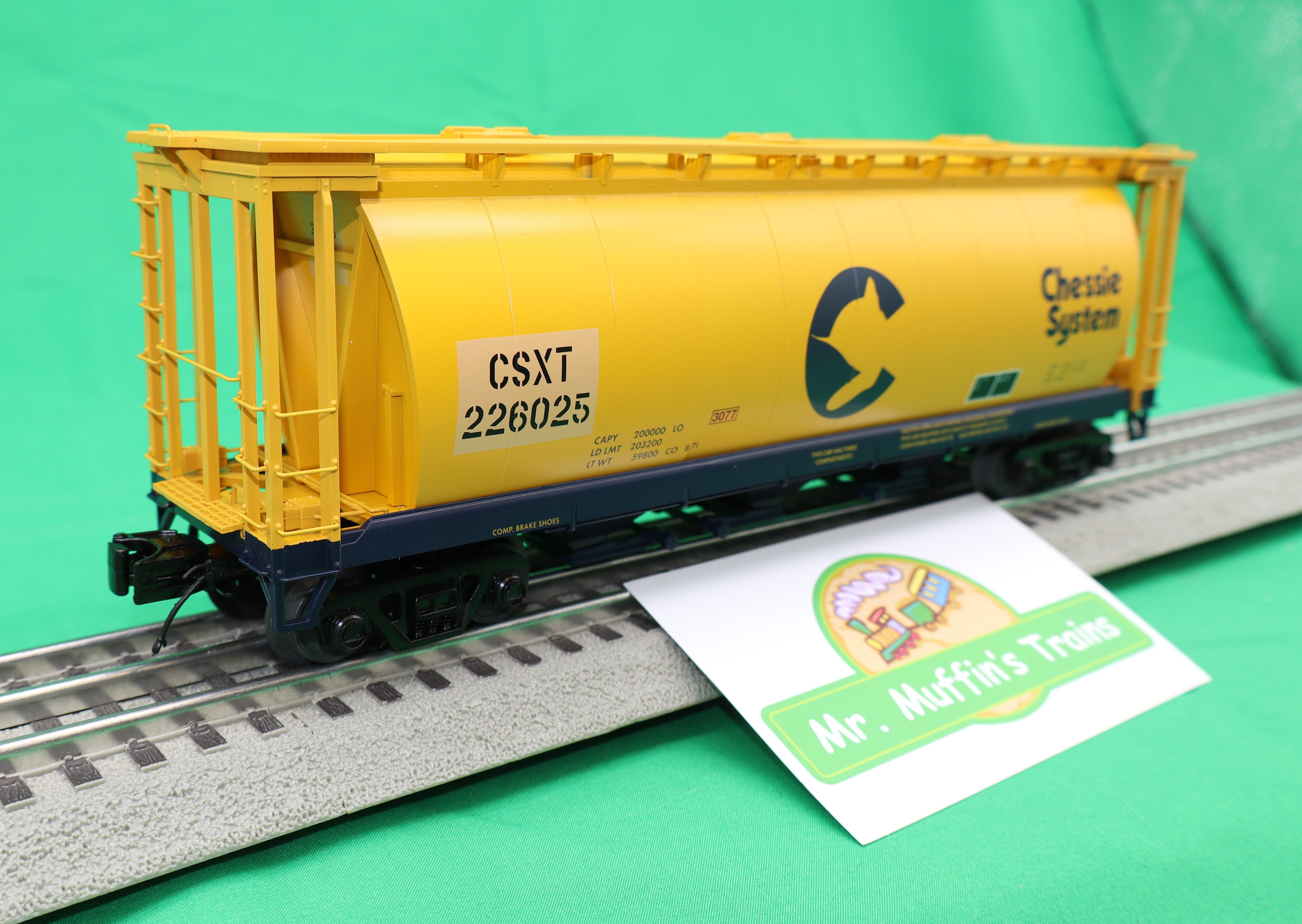 MTH 20-96869 - Premier - 3-Bay Cylindrical Hopper Car "Chessie"