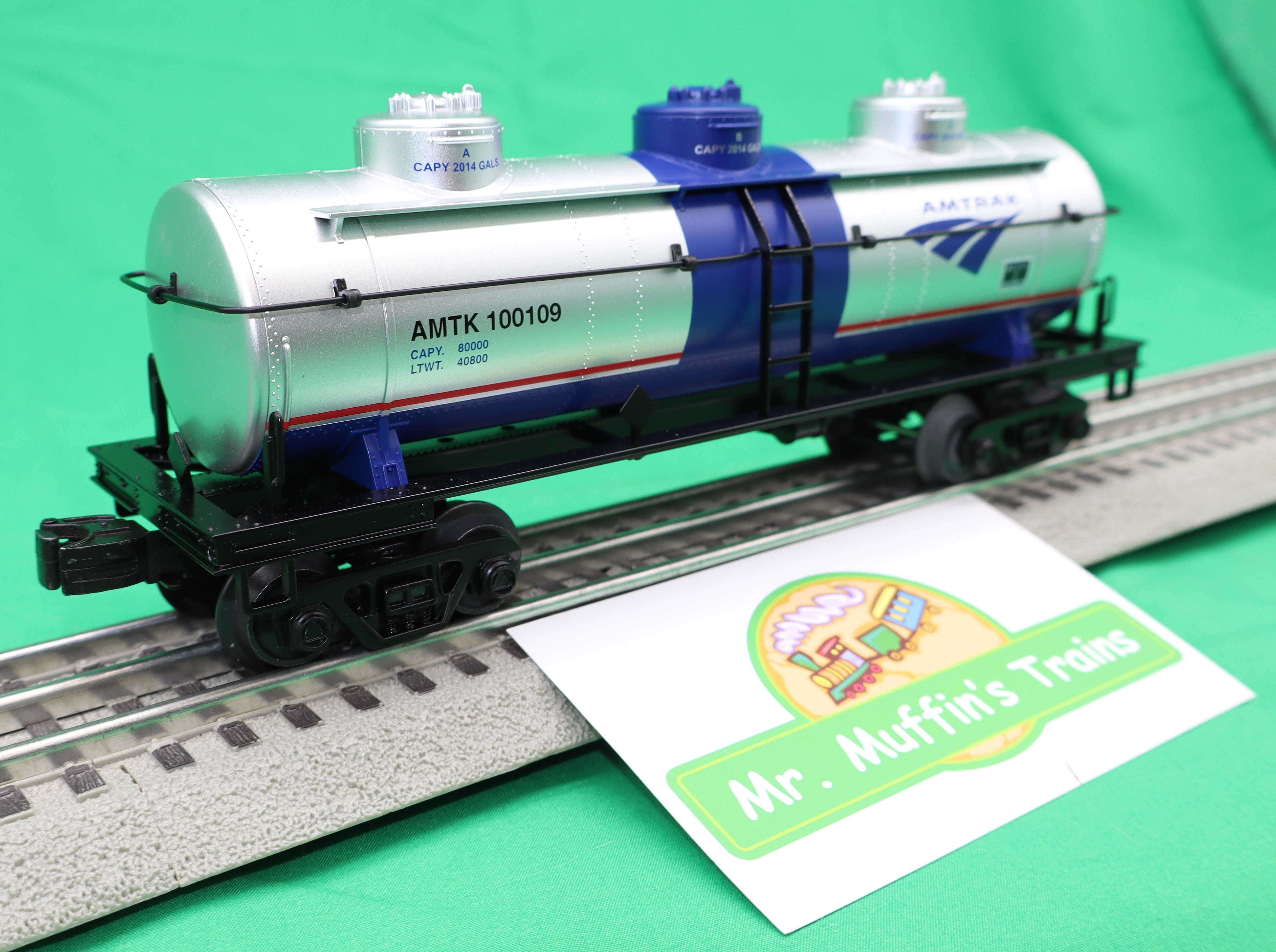 MTH 30-73659 - RailKing - 3-Dome Tank Car "Amtrak" #100109