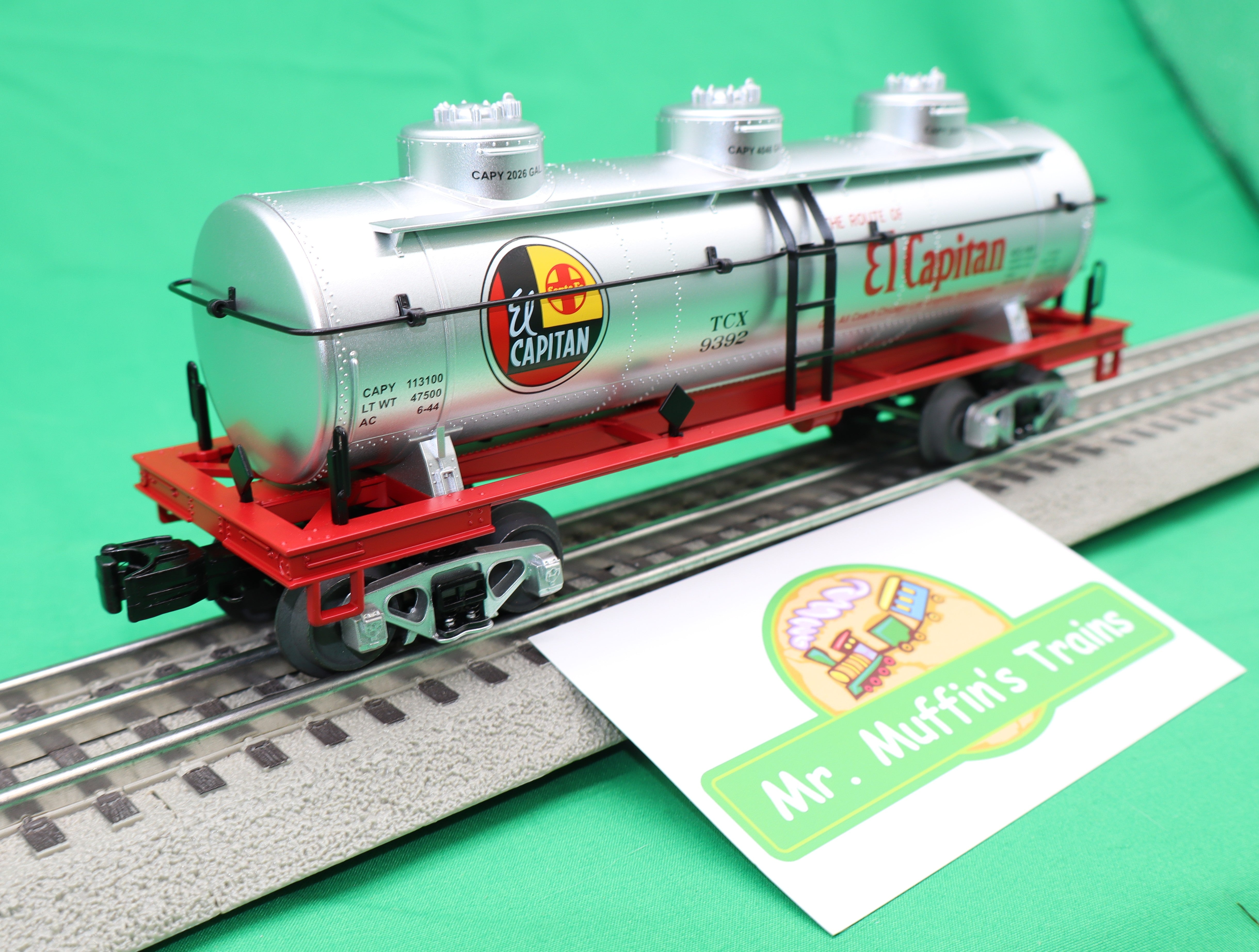 MTH 30-73663 - RailKing - 3-Dome Tank Car "Santa Fe" #TCX 9392