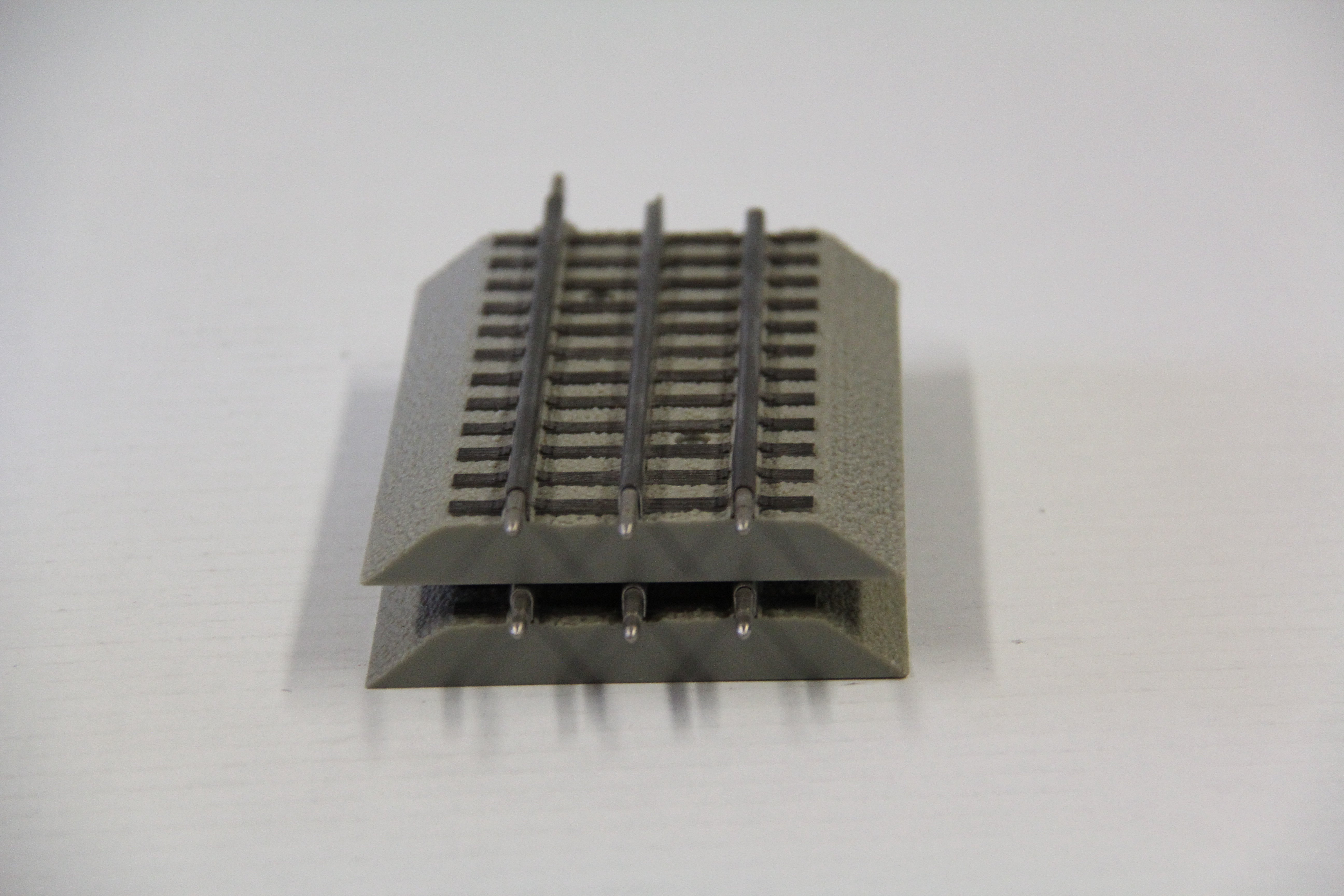 Lionel FasTrack O Gauge Transition Set of 2-Second hand-M6834