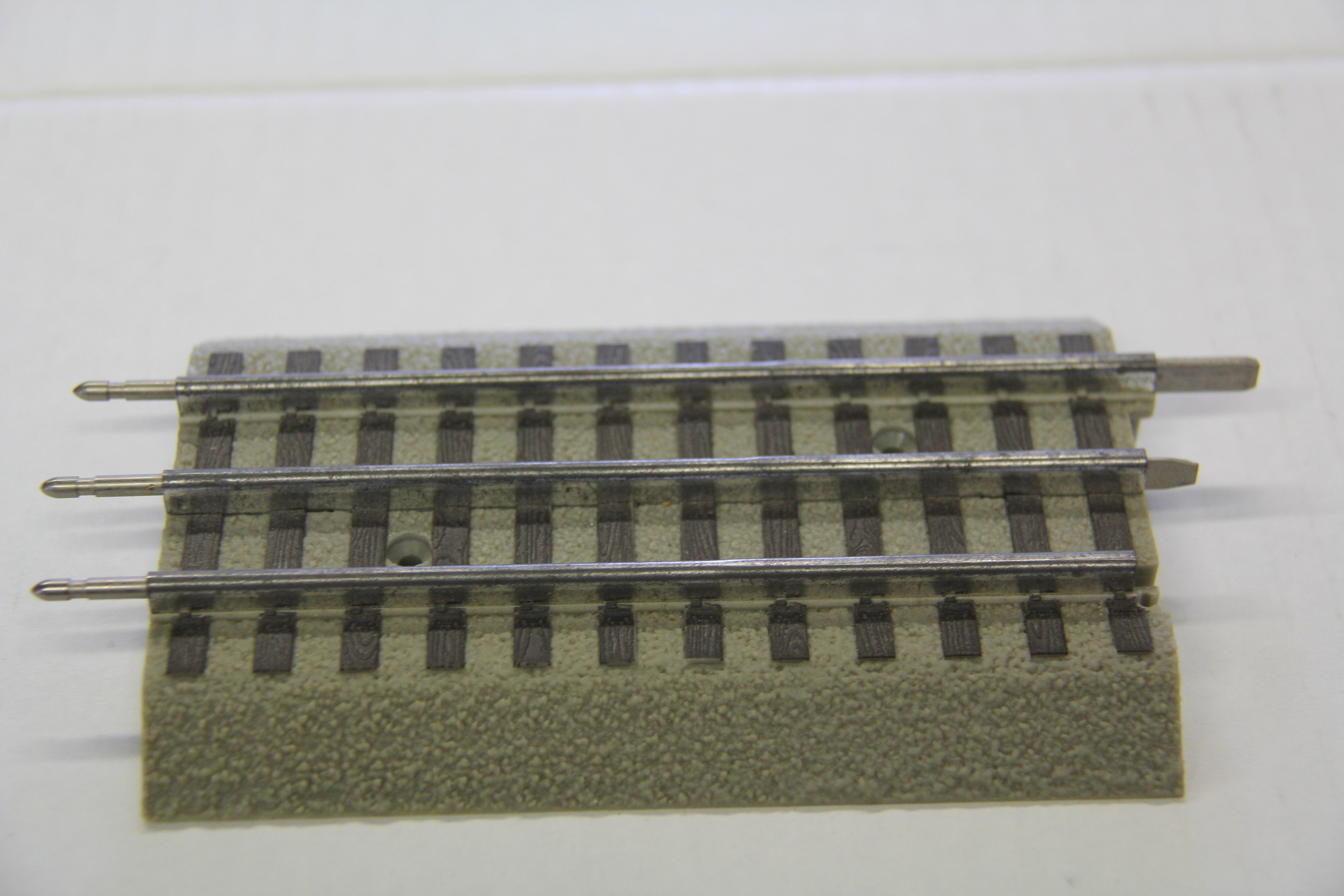 Lionel FasTrack O Gauge Transition Set of 2-Second hand-M6834