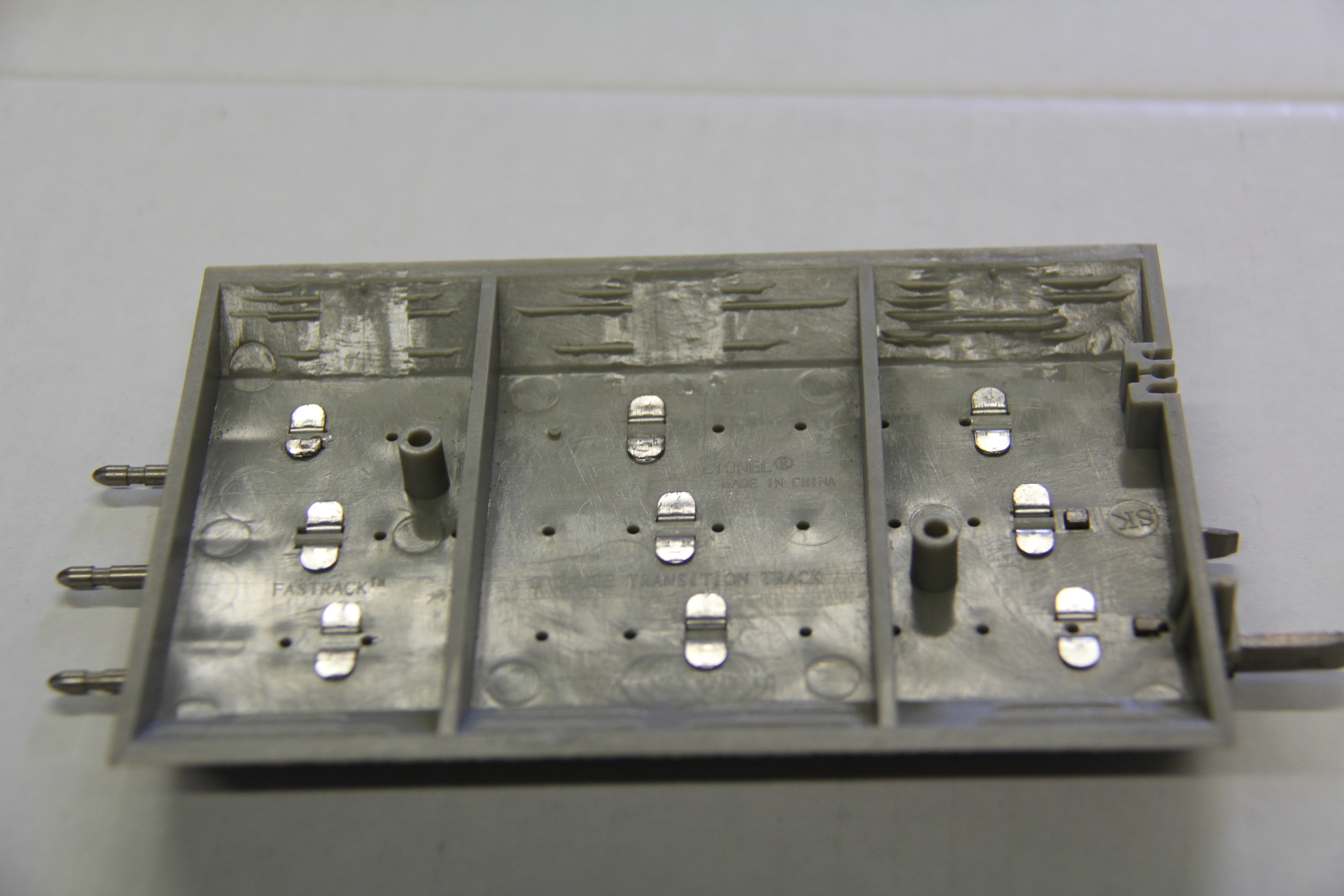 Lionel FasTrack O Gauge Transition Set of 2-Second hand-M6834