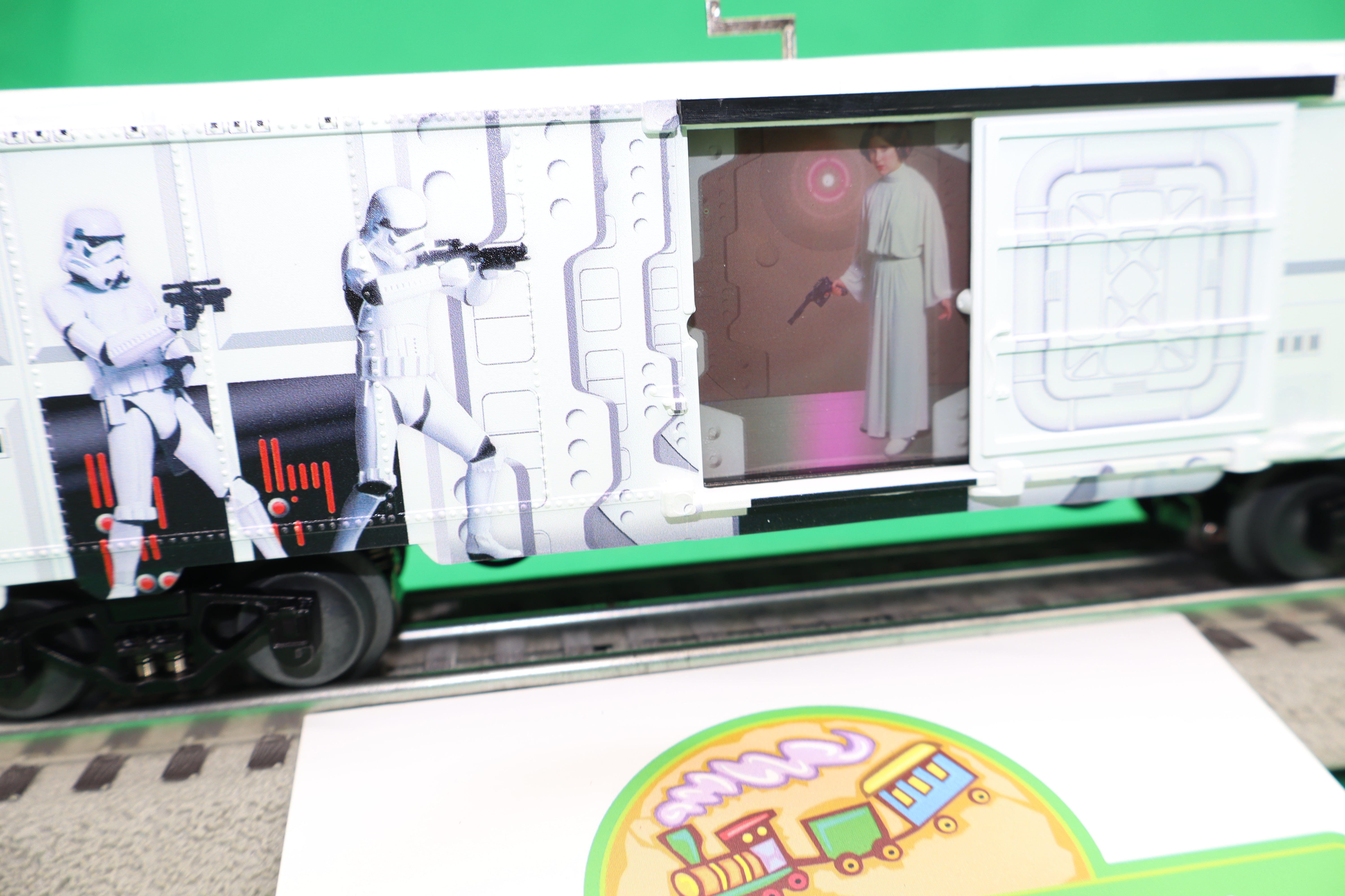 Lionel 2628010 - Star Wars - R2-D2 Walking Brakeman Boxcar