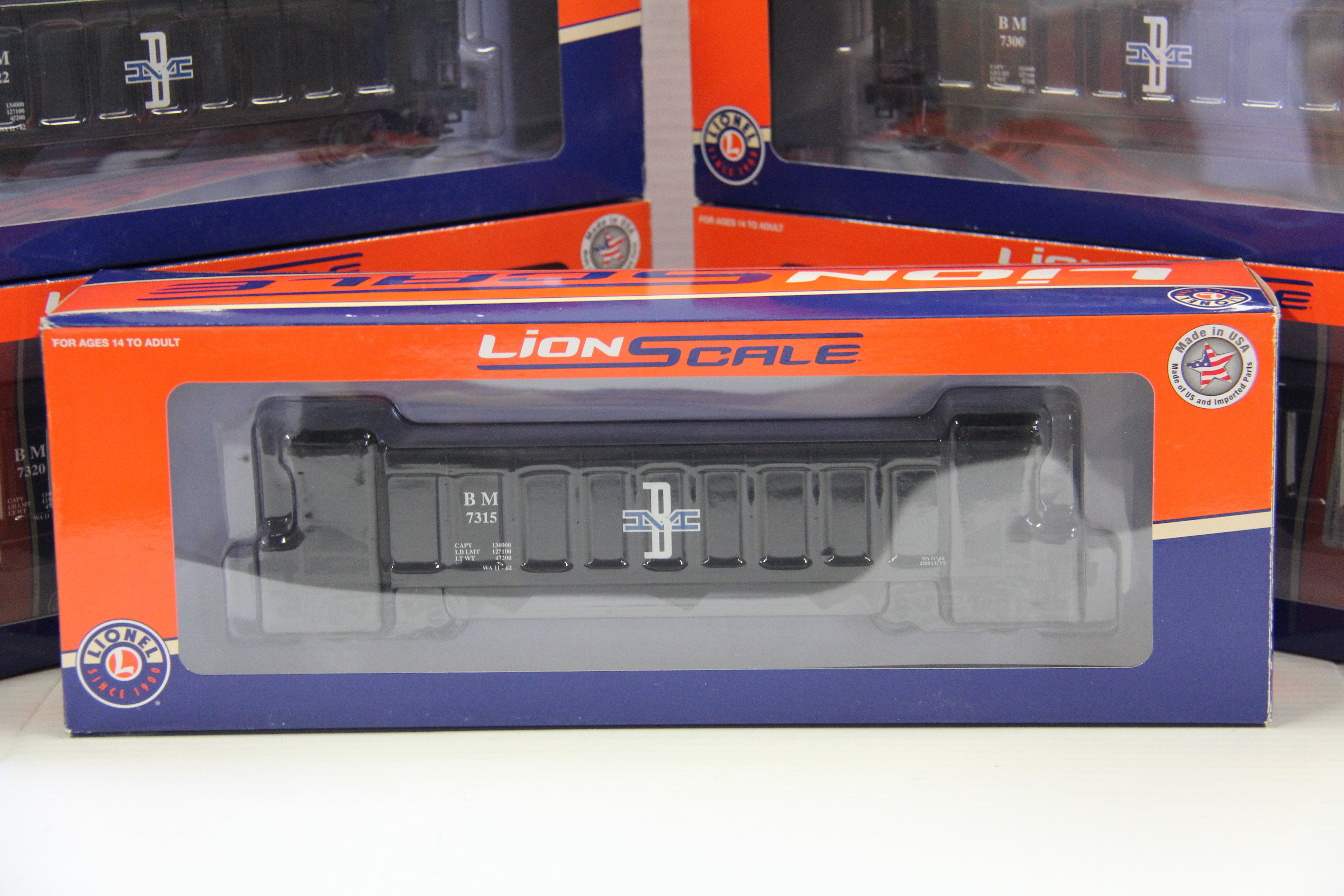 Lionel LionScale 3-16071, 72, 73, 74, 75, 76 Boston &Maine Offset 3-Bay Hopper- 6 Set -Second hand-M6836