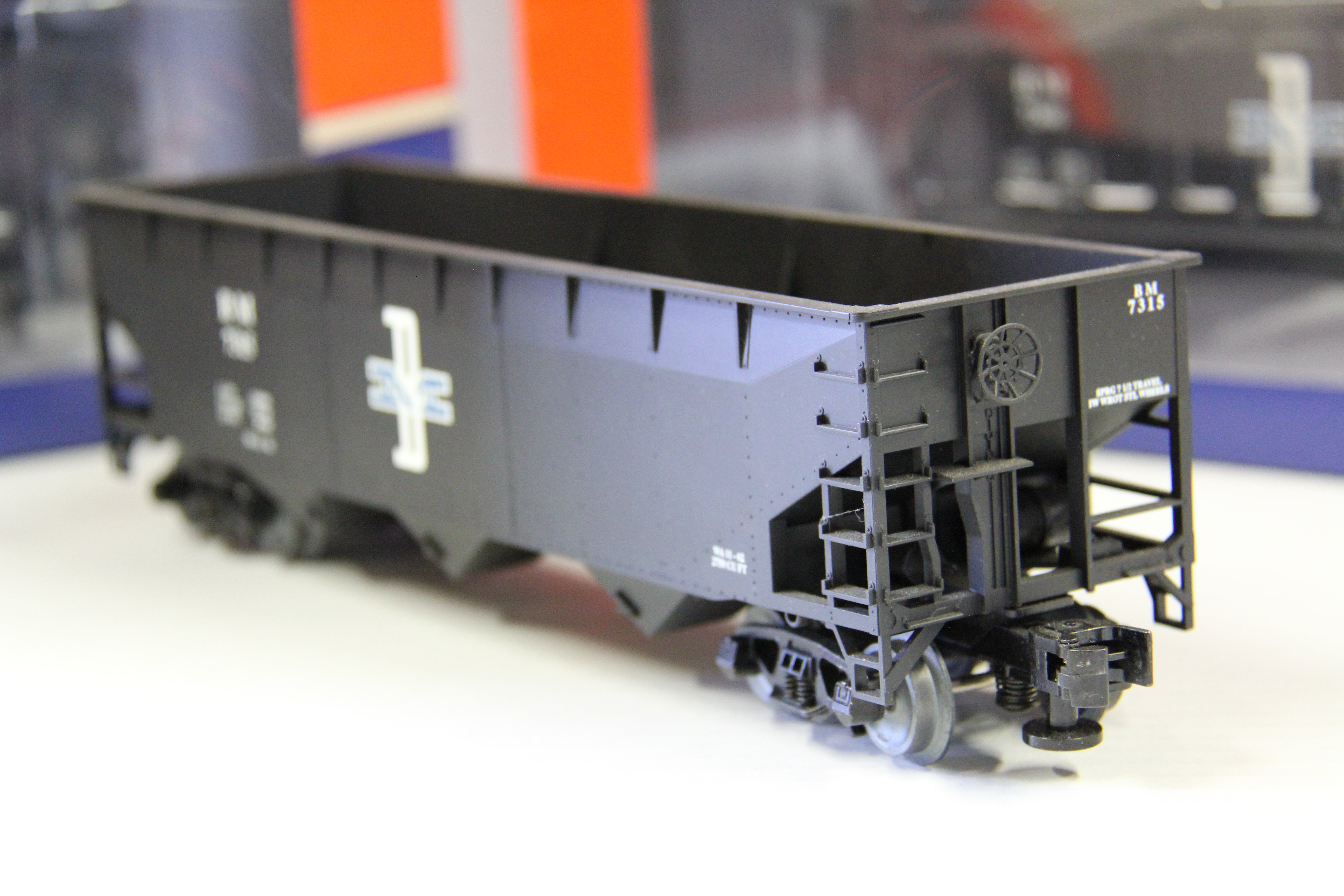 Lionel LionScale 3-16071, 72, 73, 74, 75, 76 Boston &Maine Offset 3-Bay Hopper- 6 Set -Second hand-M6836