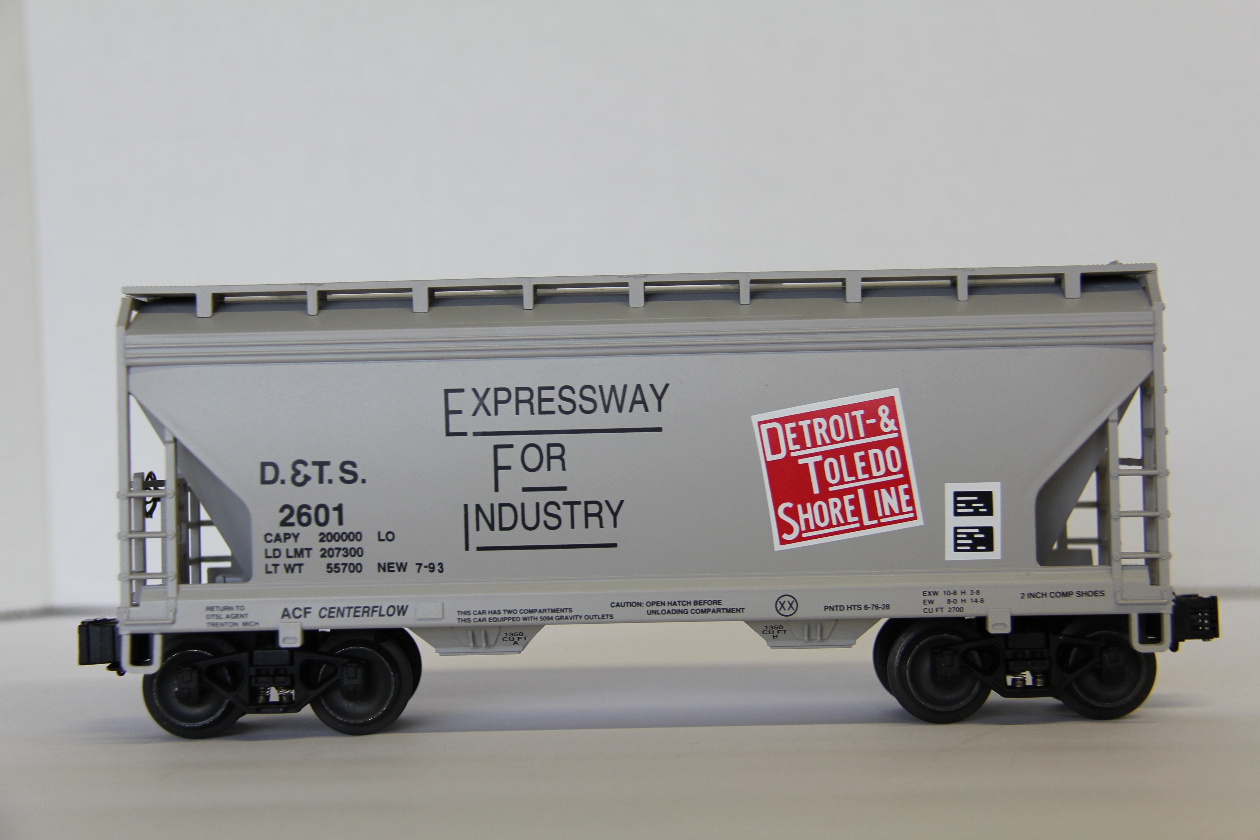 Lionel 6-52023 1993 LCCA 2 Bay Center Flow Hopper-Second hand-M6839